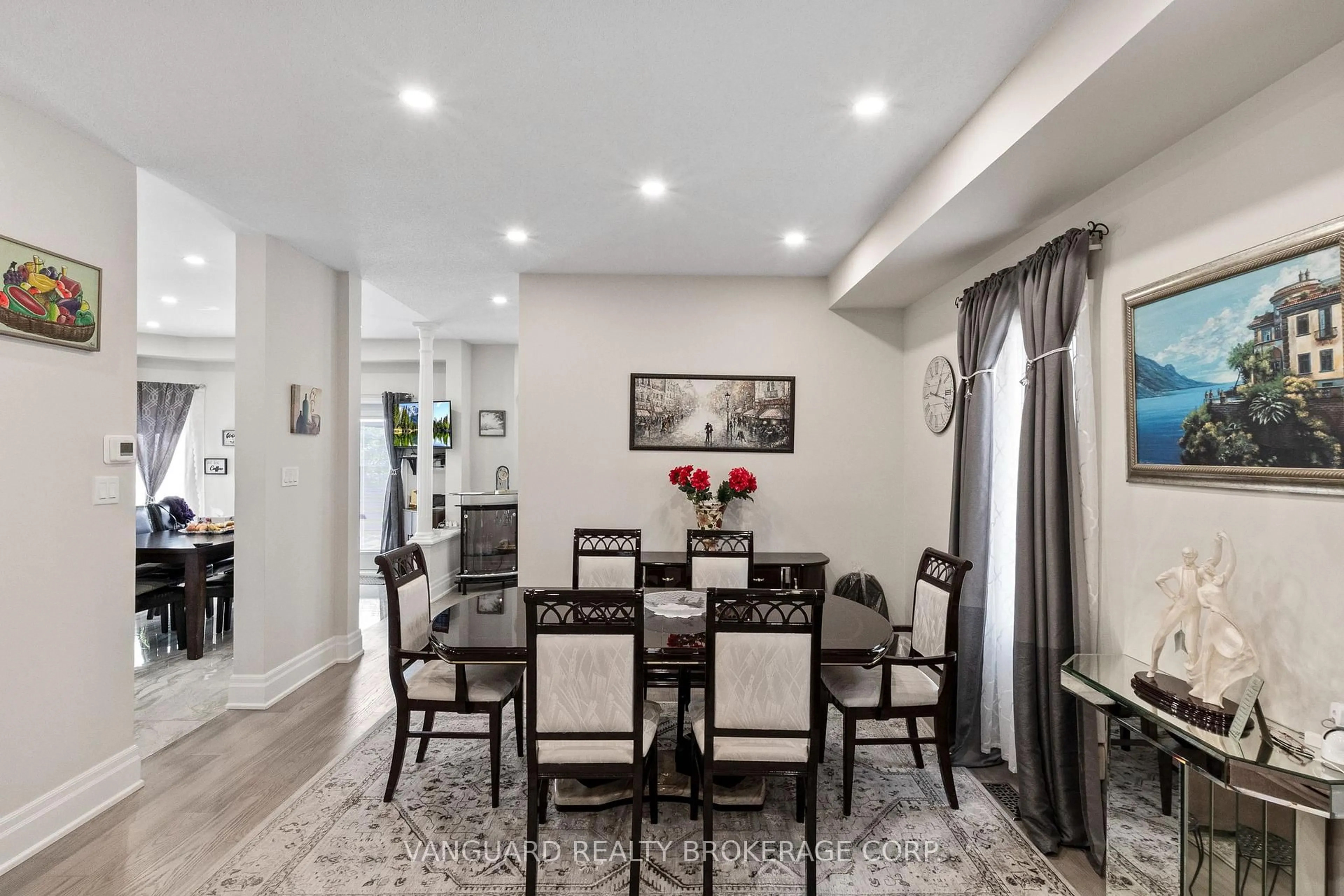 Dining room, unknown for 84 Sapphire Dr, Richmond Hill Ontario L4S 2E6