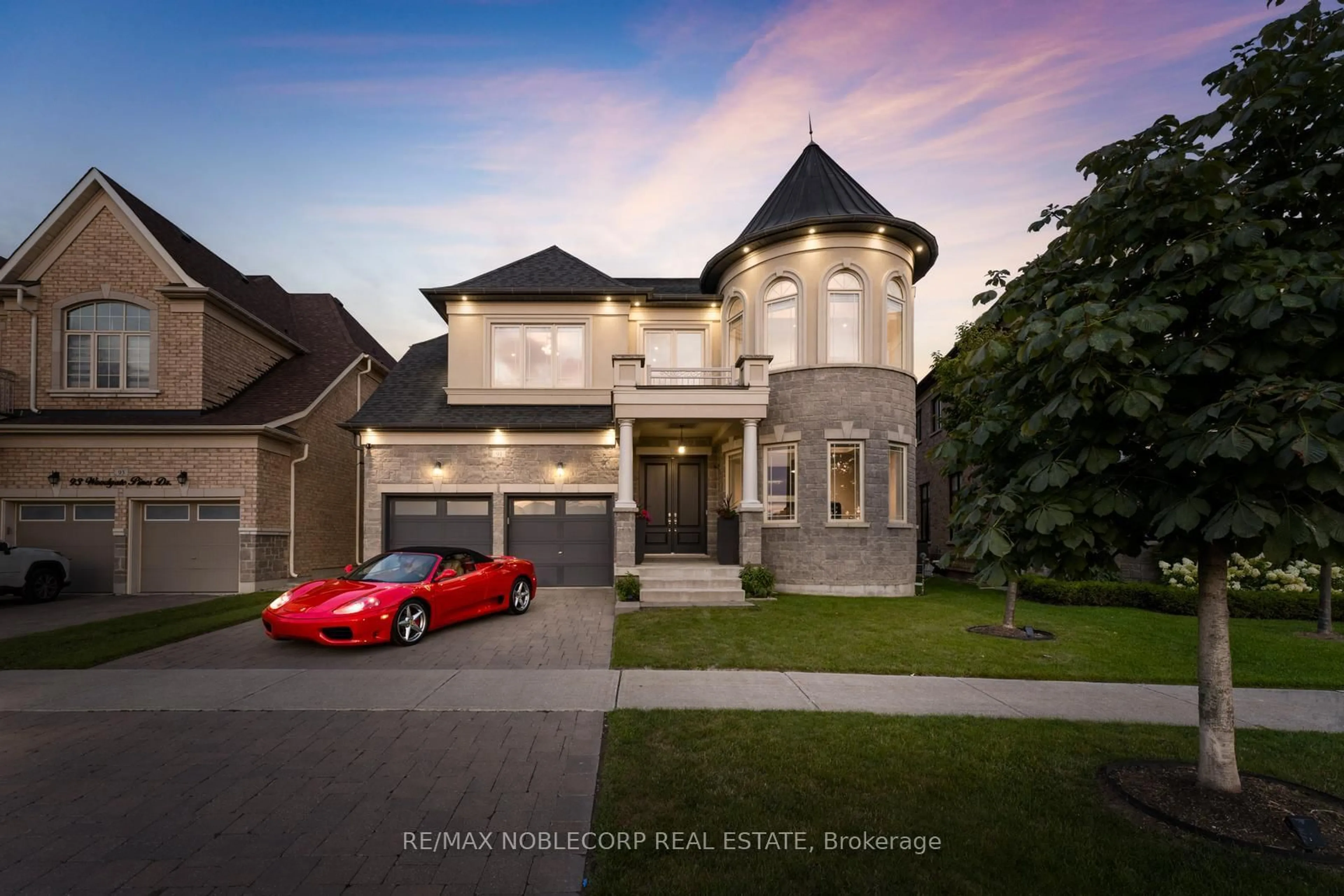 Home with brick exterior material, unknown for 91 Woodgate Pines Dr, Vaughan Ontario L4H 4A4