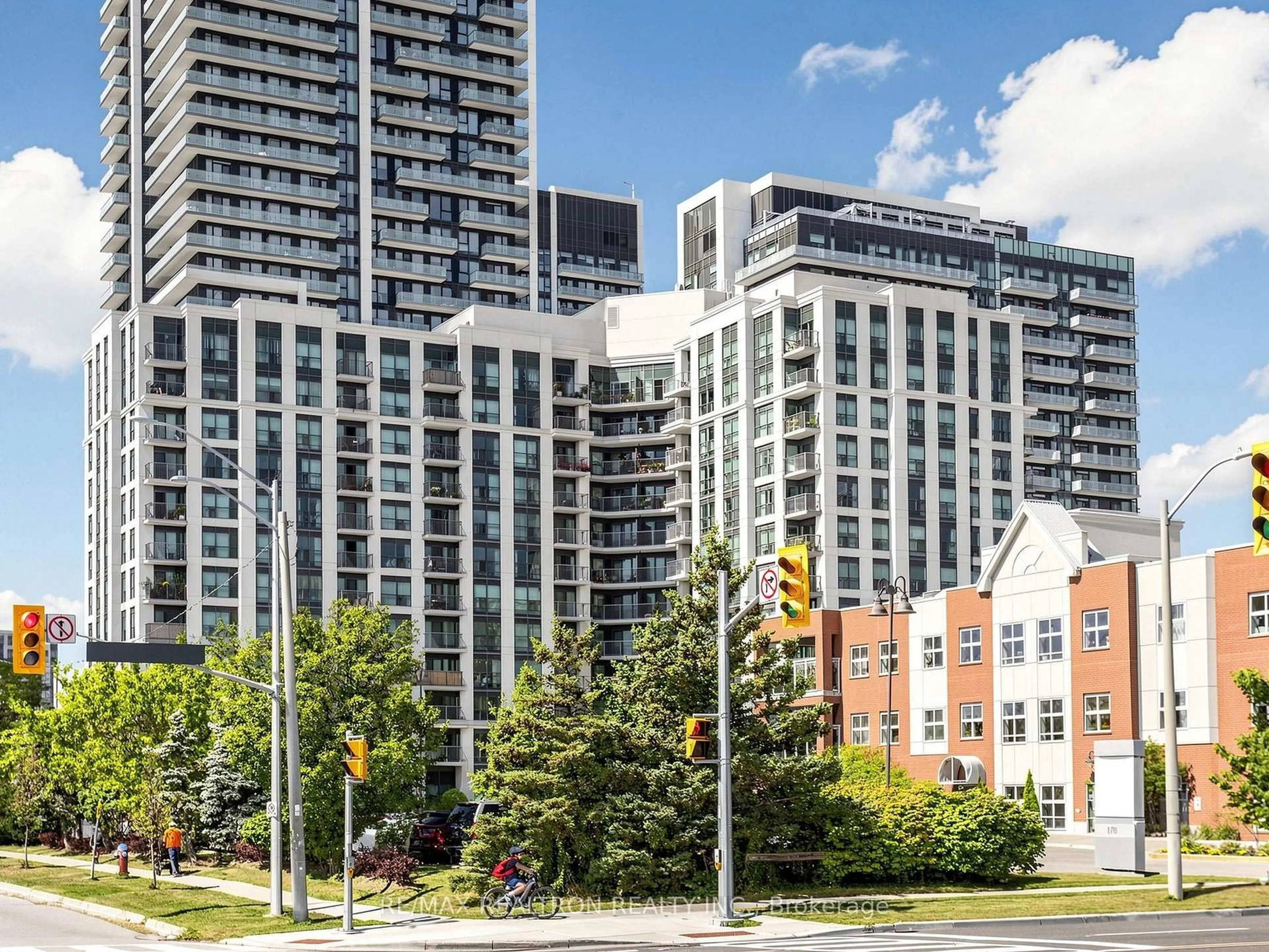 Unknown for 185 Oneida Cres #918, Richmond Hill Ontario L4B 0B1