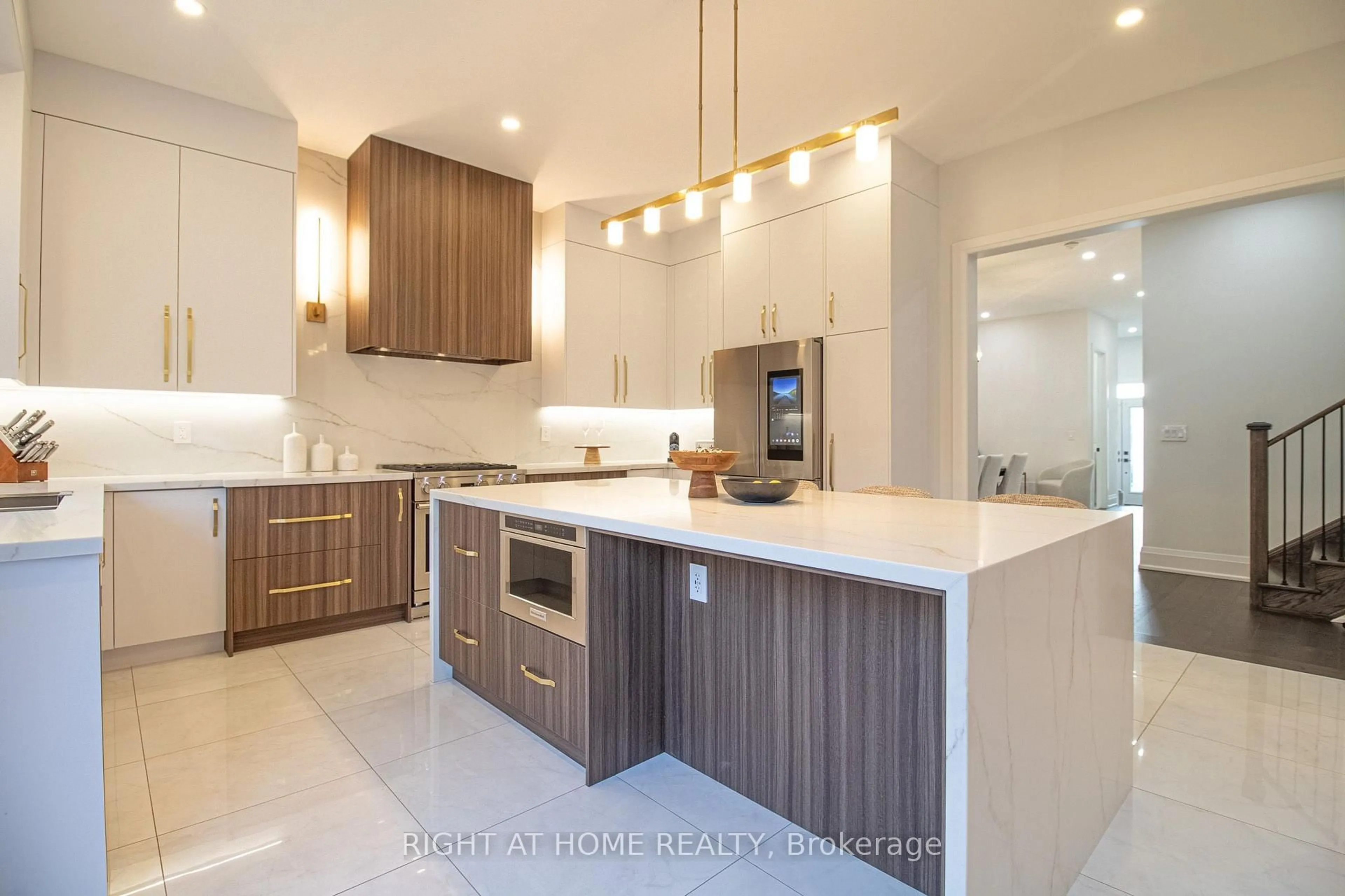 Contemporary kitchen, ceramic/tile floor for 43 Longworth Ave, Richmond Hill Ontario L4E 1J2