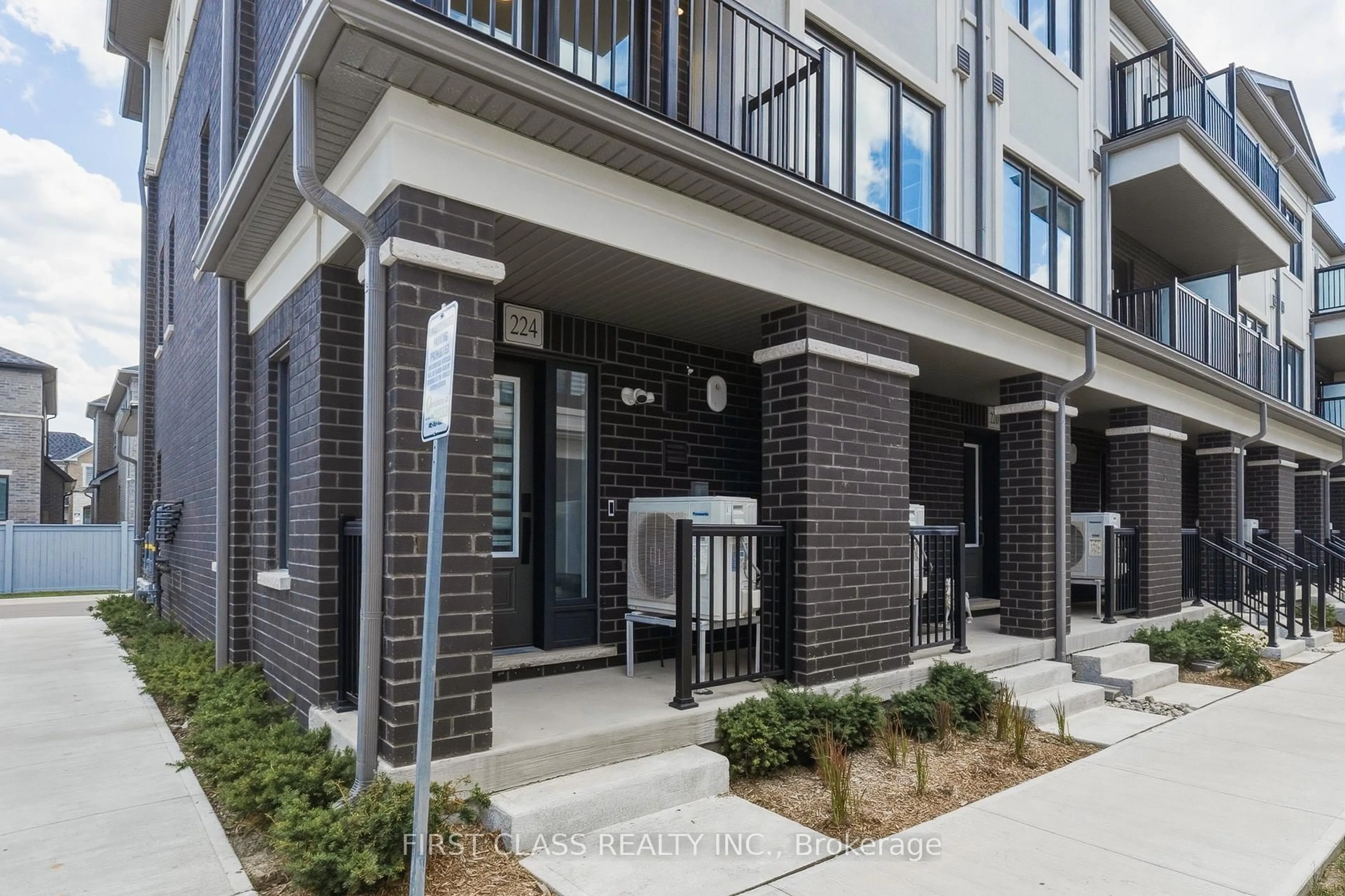 Home with brick exterior material, street for 224 Matawin Lane, Richmond Hill Ontario L4B 0H8