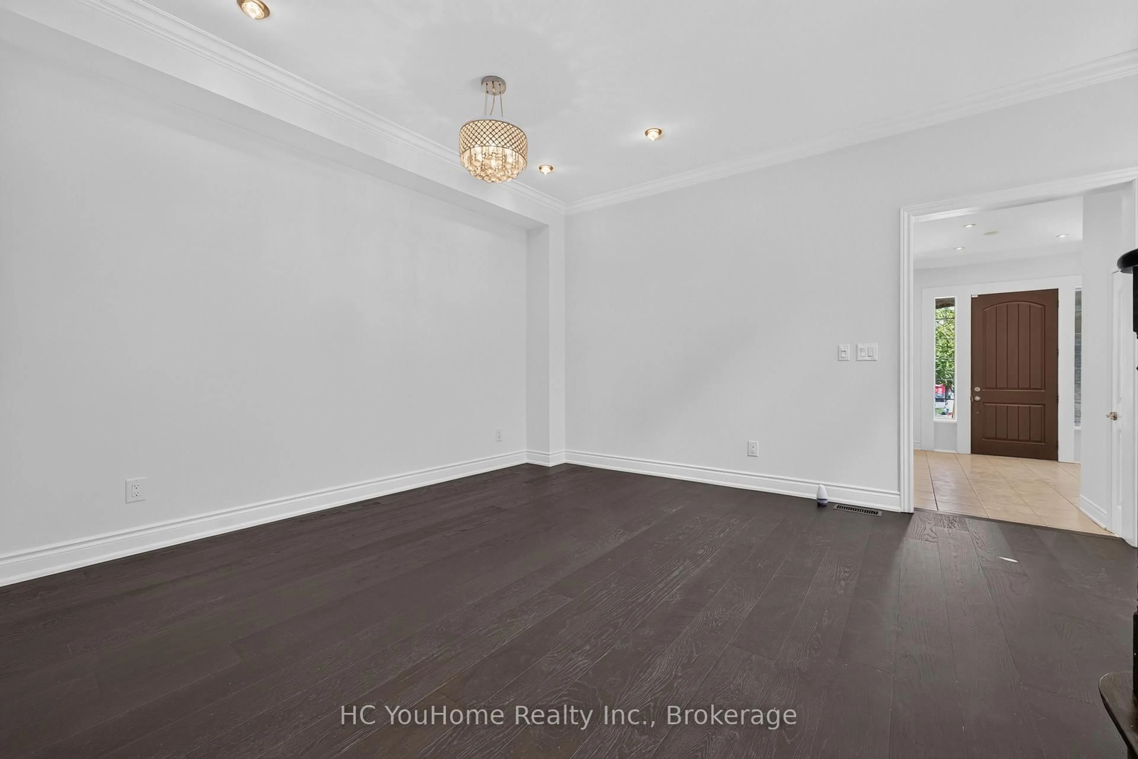 A pic of a room for 112 Lacewood Dr, Richmond Hill Ontario L4S 0E6