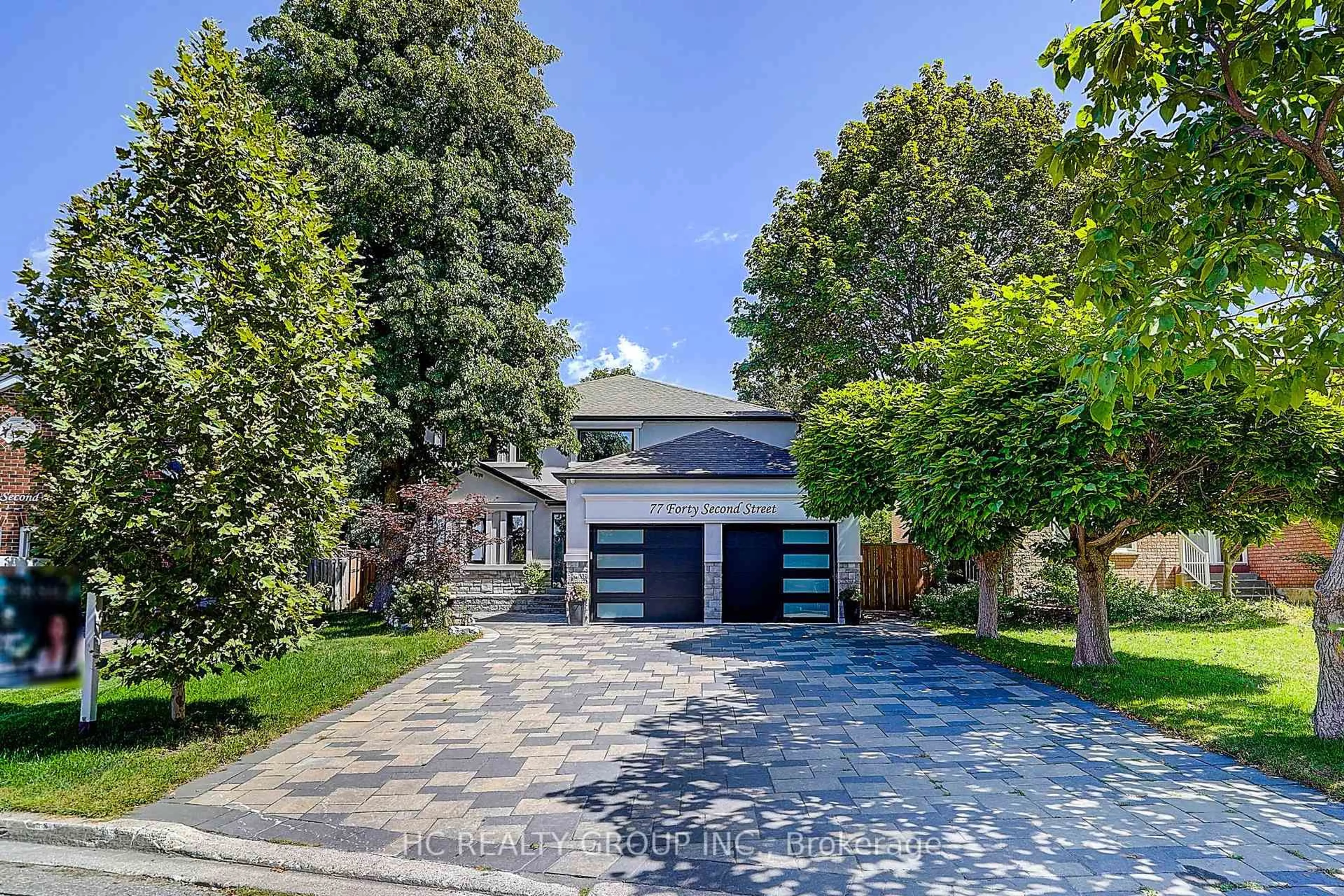 A pic from outside/outdoor area/front of a property/back of a property/a pic from drone, street for 77 Forty Second St, Markham Ontario L3P 7K3