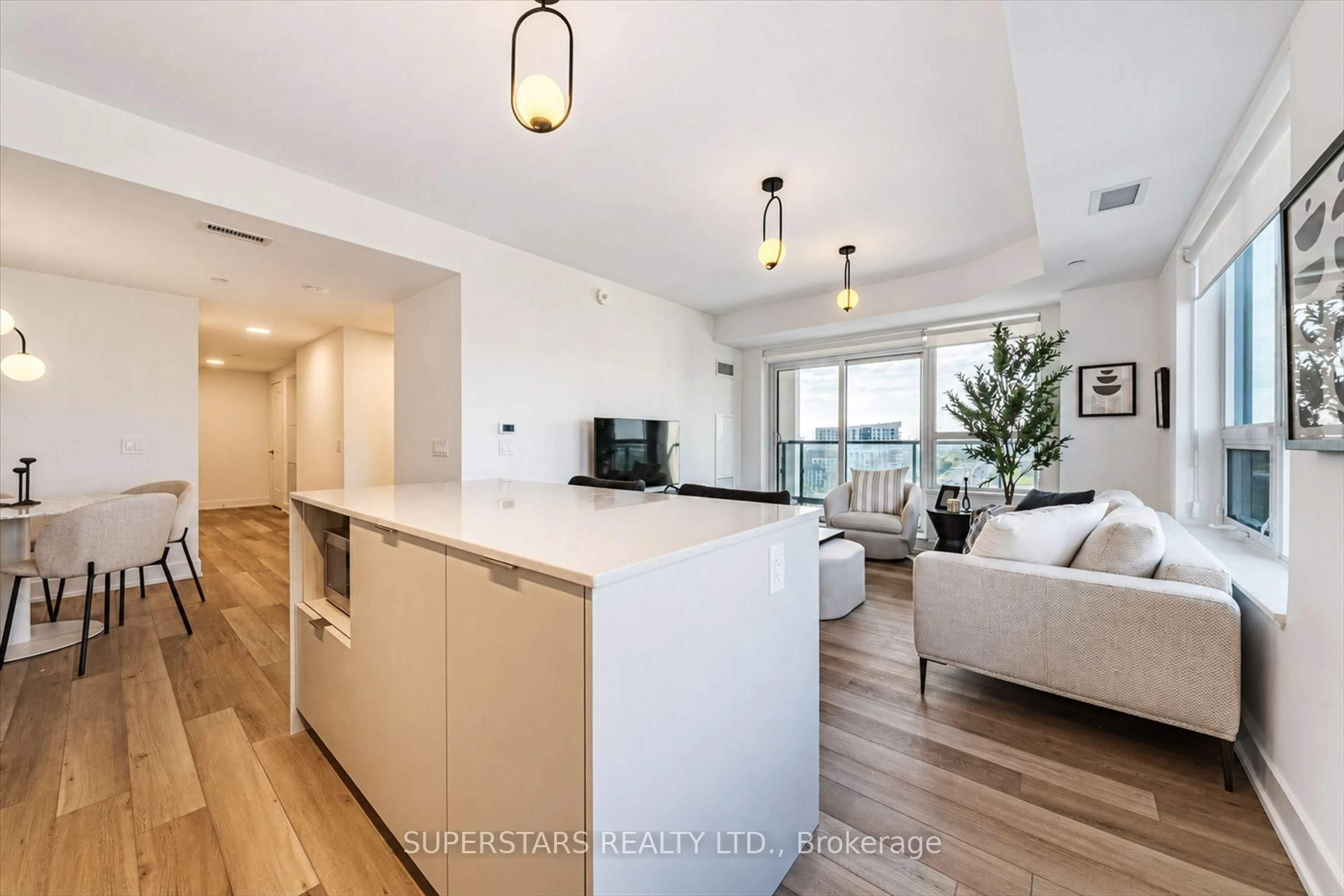 Open concept kitchen, unknown for 8 Cedarland Dr #1605, Markham Ontario L6G 0H4