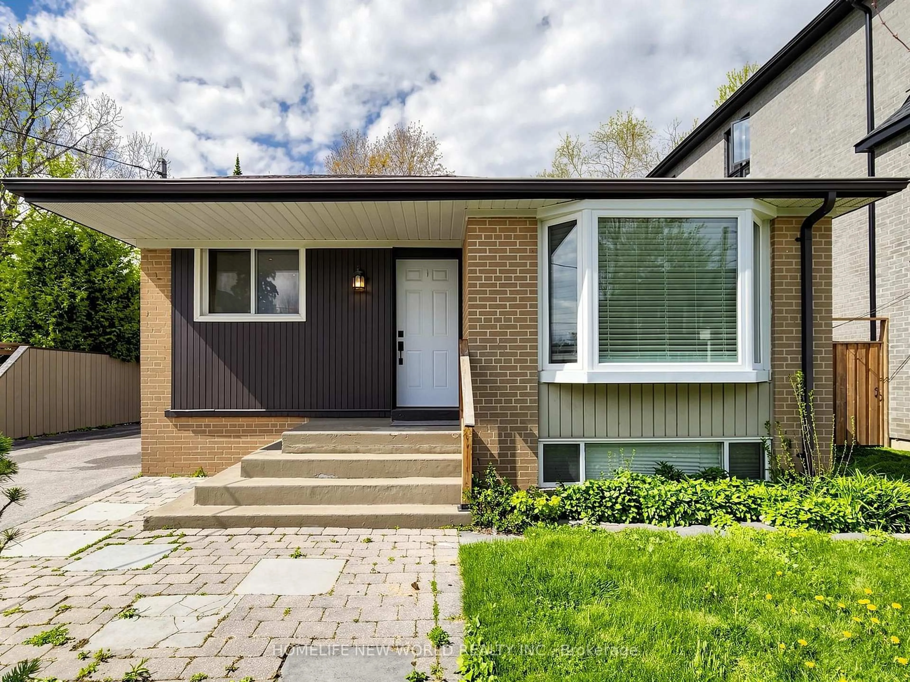 Home with brick exterior material, street for 74 Child Dr, Aurora Ontario L4G 1Y7