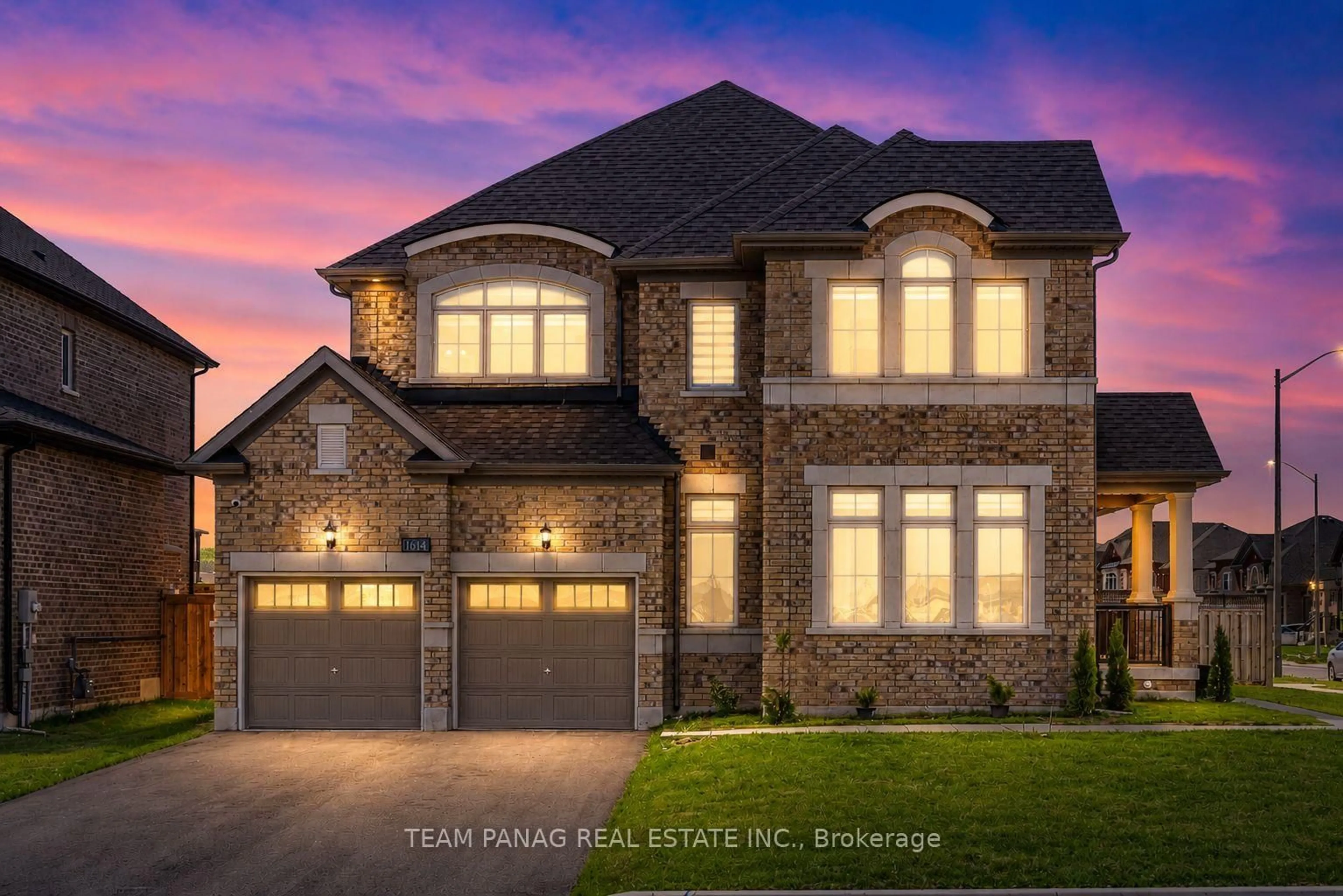 Home with brick exterior material, unknown for 1614 Sharpe St, Innisfil Ontario L9S 0R1