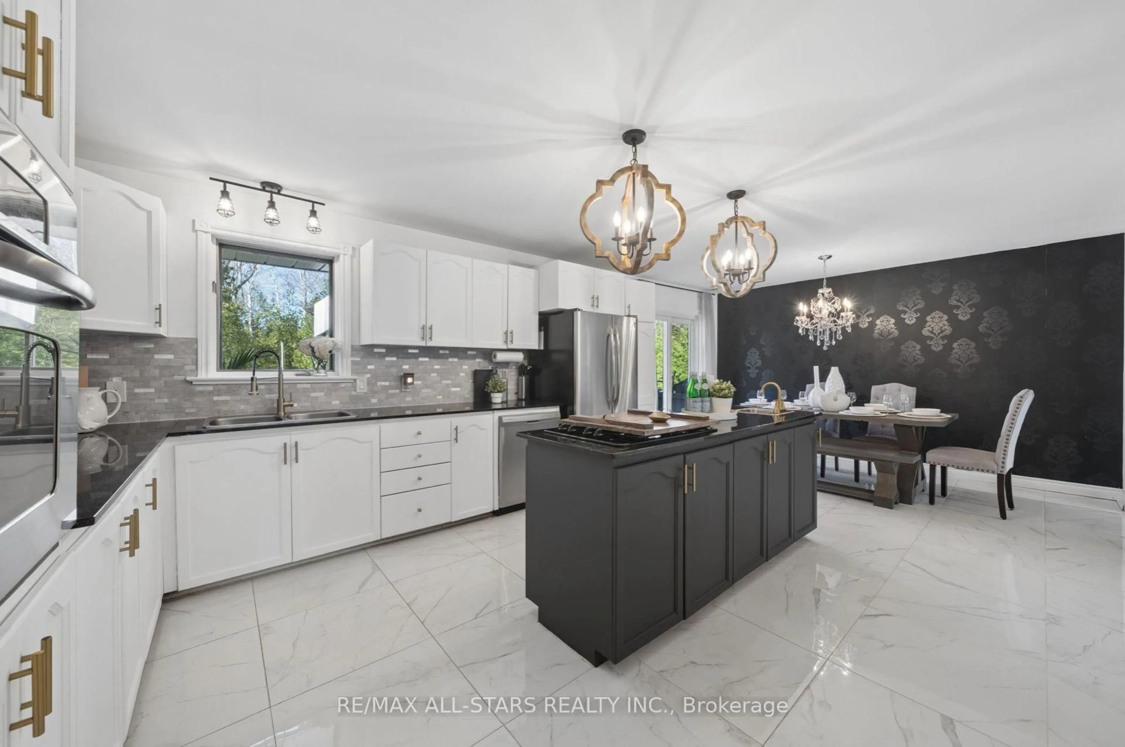Open concept kitchen, ceramic/tile floor for 127 Pinecrest Rd, Georgina Ontario L0E 1N0