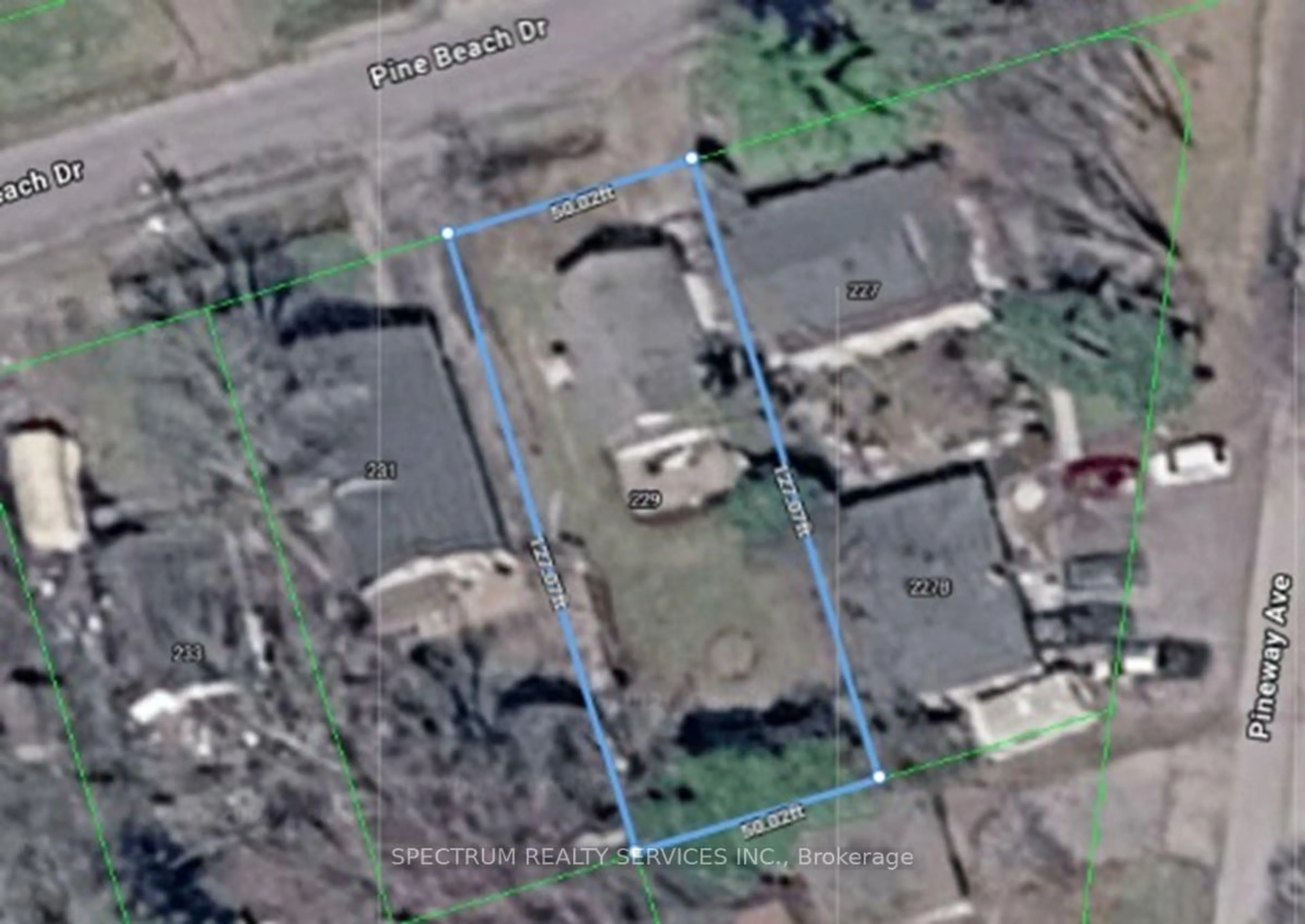A pic from outside/outdoor area/front of a property/back of a property/a pic from drone, street for 229 Pine Beach Dr, Georgina Ontario L4P 2V7