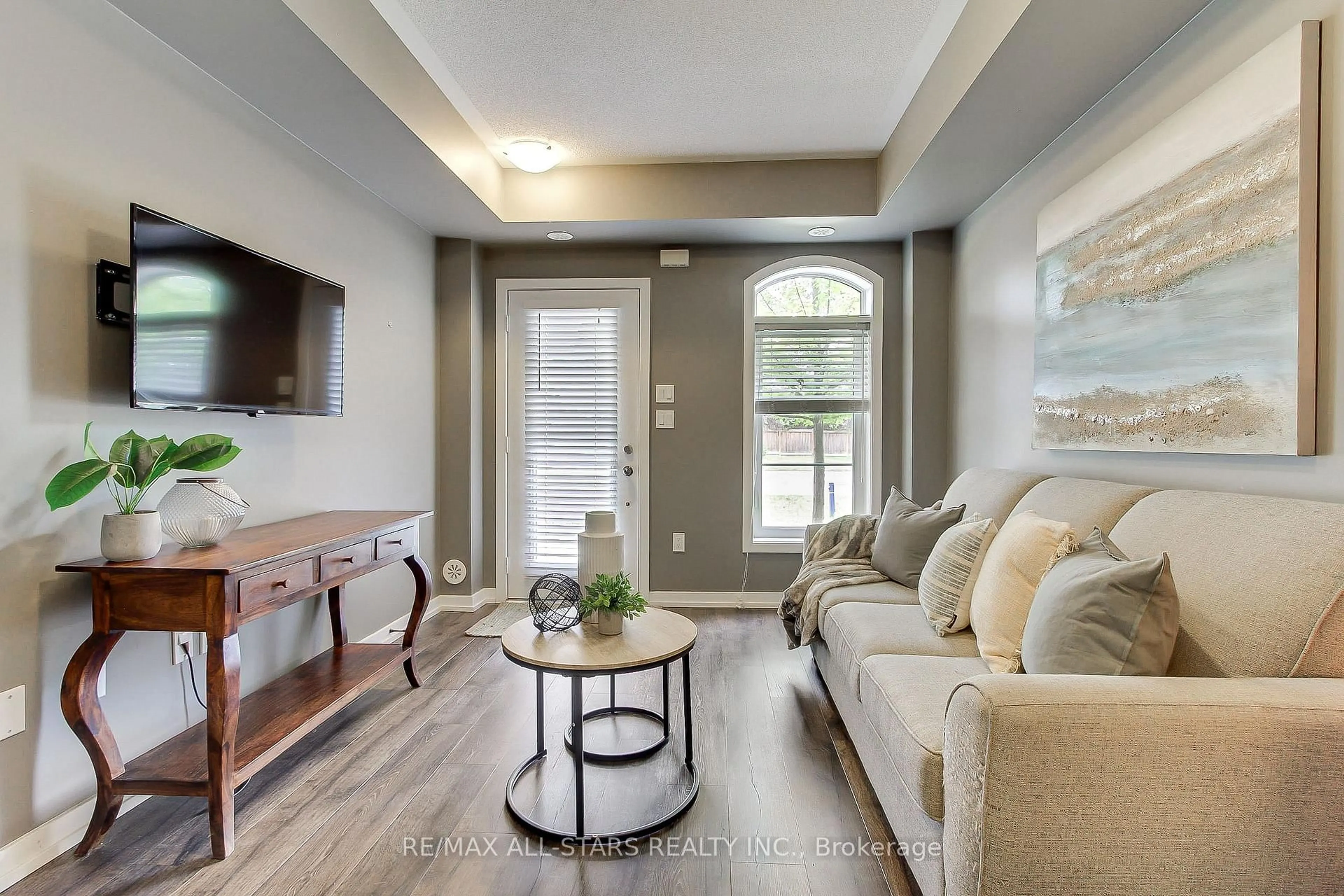 Living room with furniture, unknown for 12568 Ninth Line, Whitchurch-Stouffville Ontario L4A 1X1