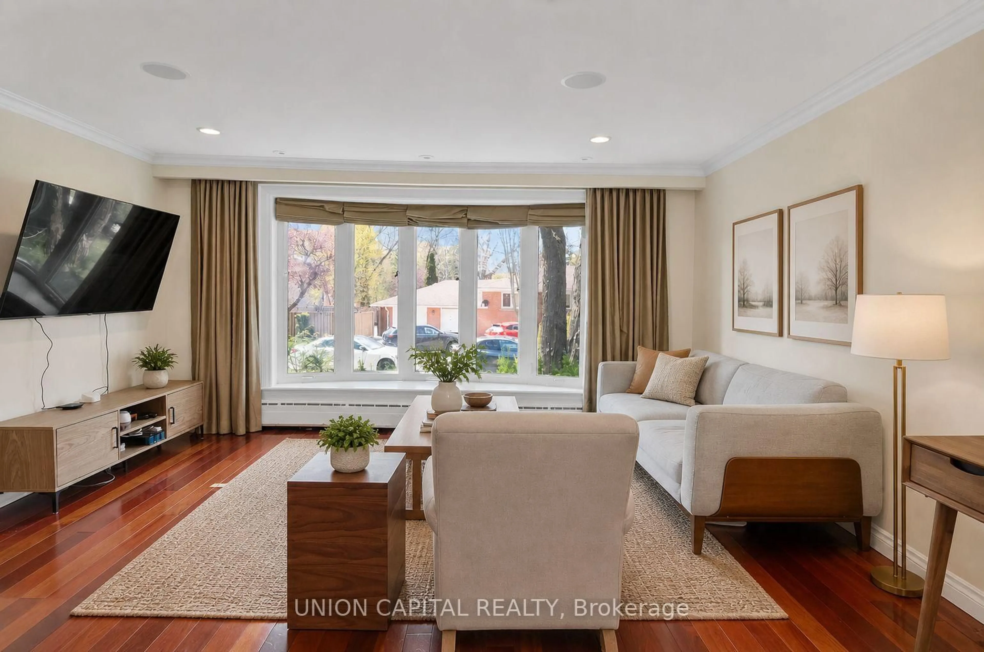 Living room with furniture, unknown for 111 Libby Blvd, Richmond Hill Ontario L4C 4V4