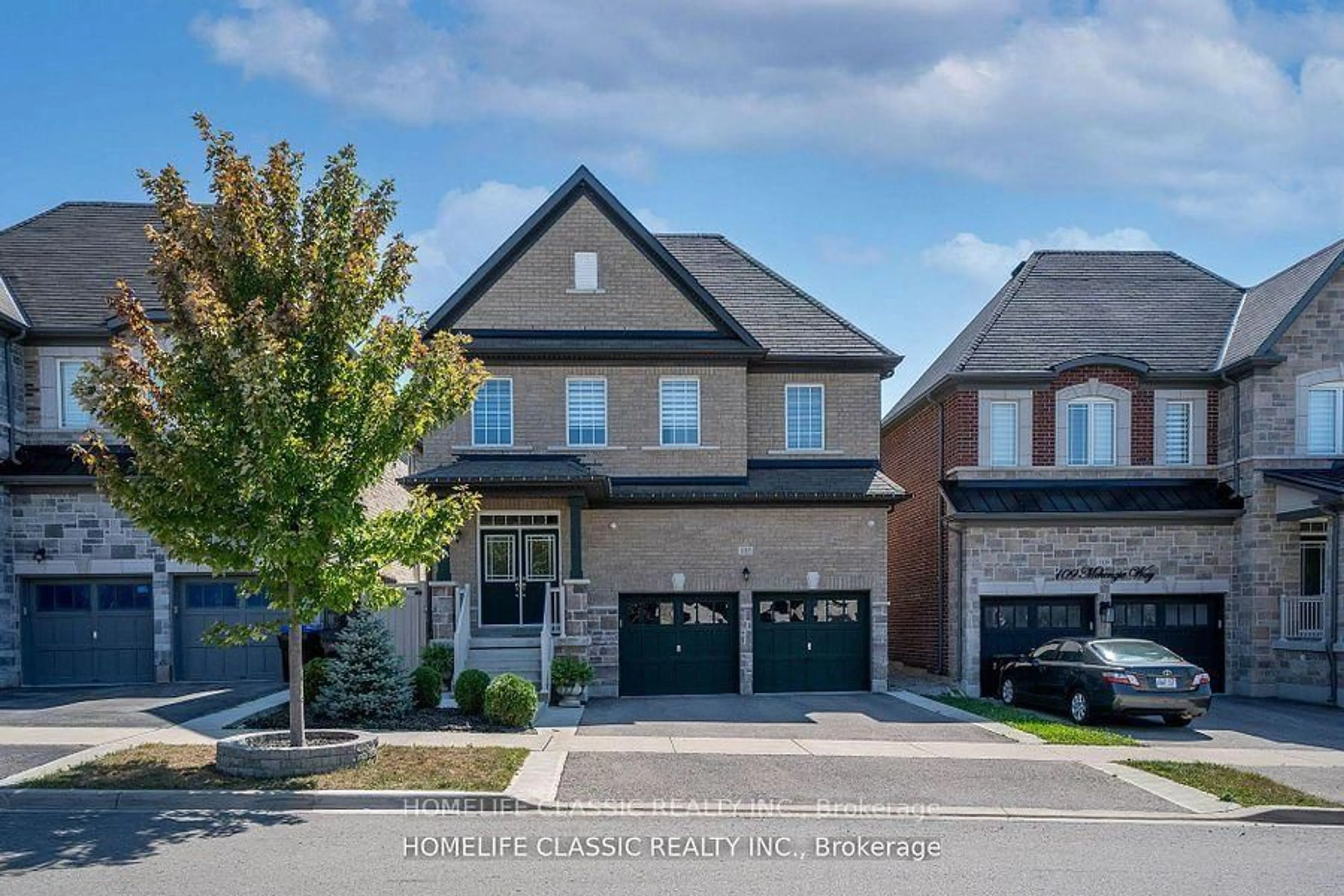 Home with brick exterior material, street for 105 McKenzie Way, Bradford West Gwillimbury Ontario L3Z 4G6