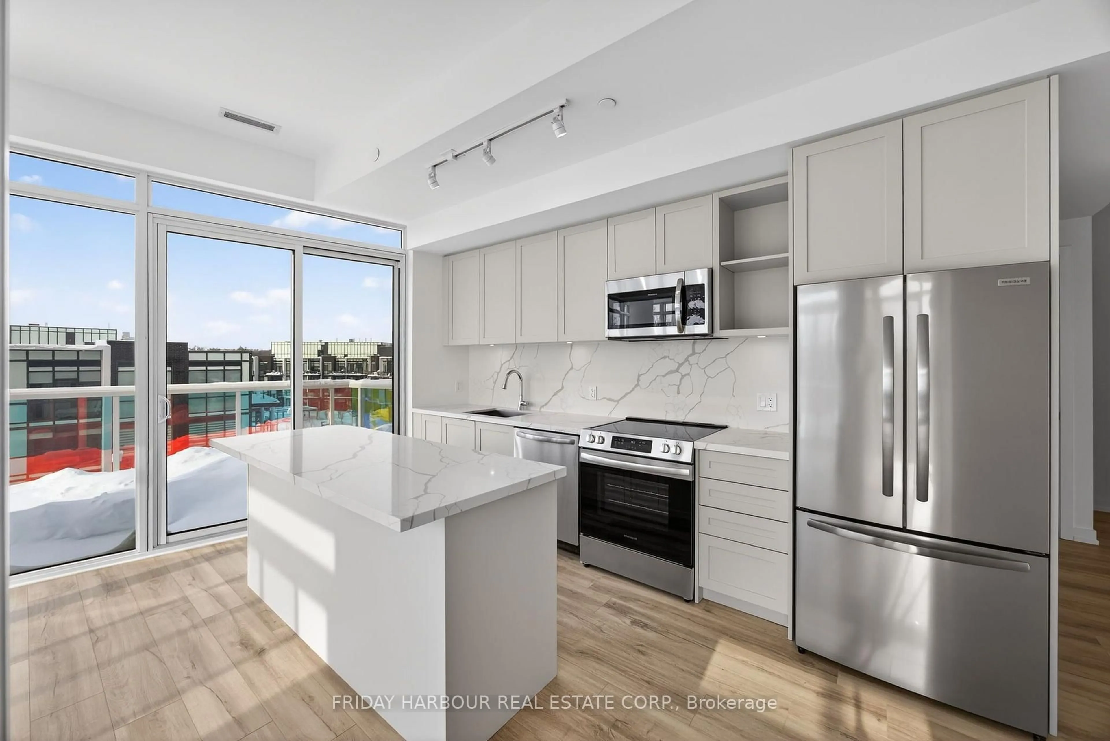 Open concept kitchen, unknown for 333 Sunseeker Ave #601, Innisfil Ontario L9S 0J7