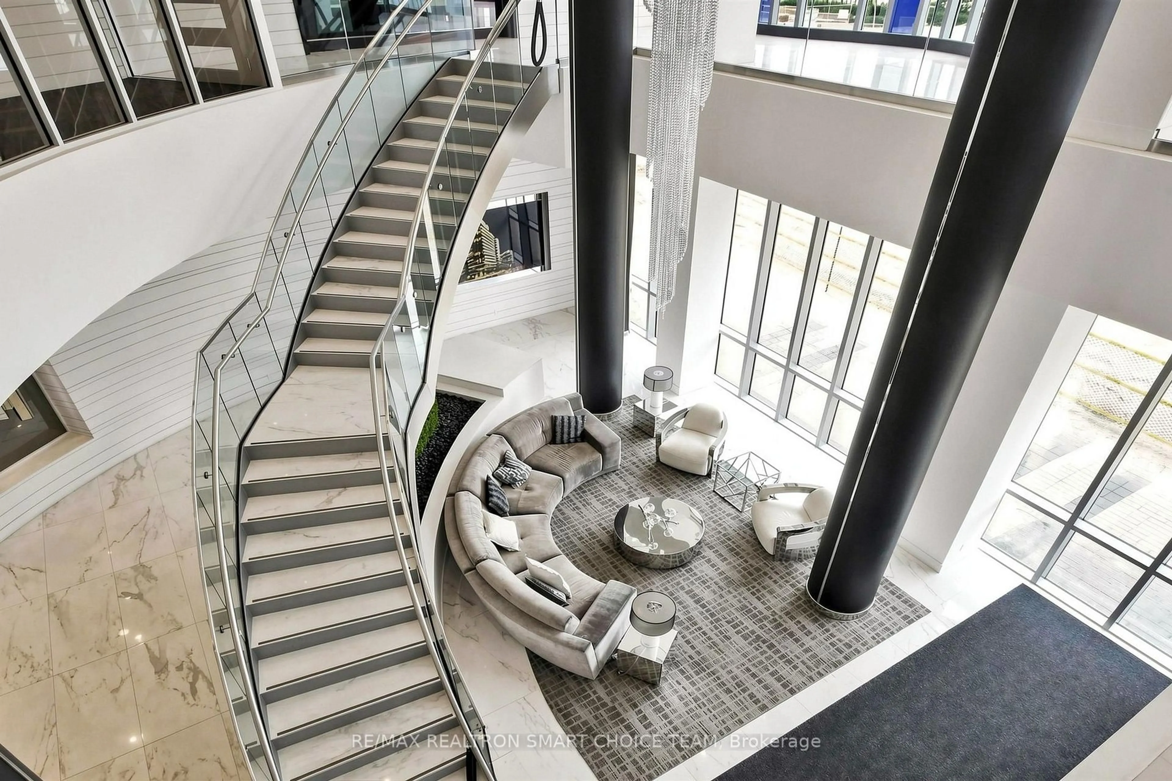 Stairs for 9471 Yonge St #349, Richmond Hill Ontario L4C 0Z5