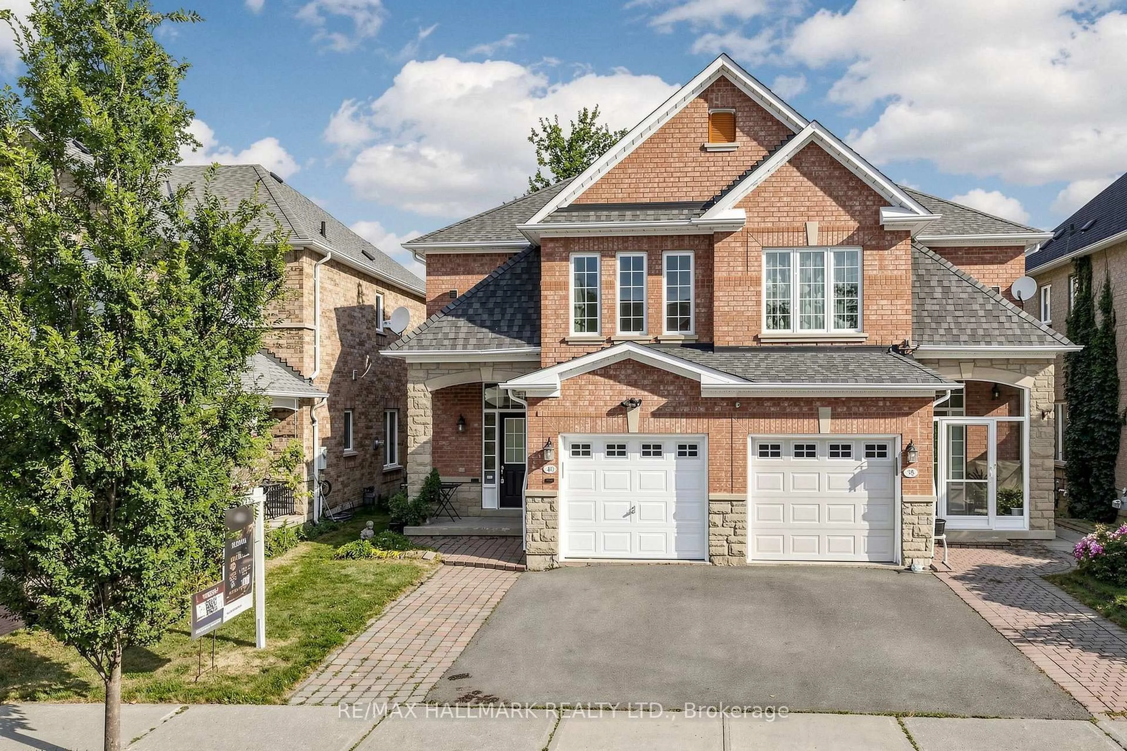 Home with brick exterior material, street for 40 Idyllwood Ave, Richmond Hill Ontario L4S 2P3