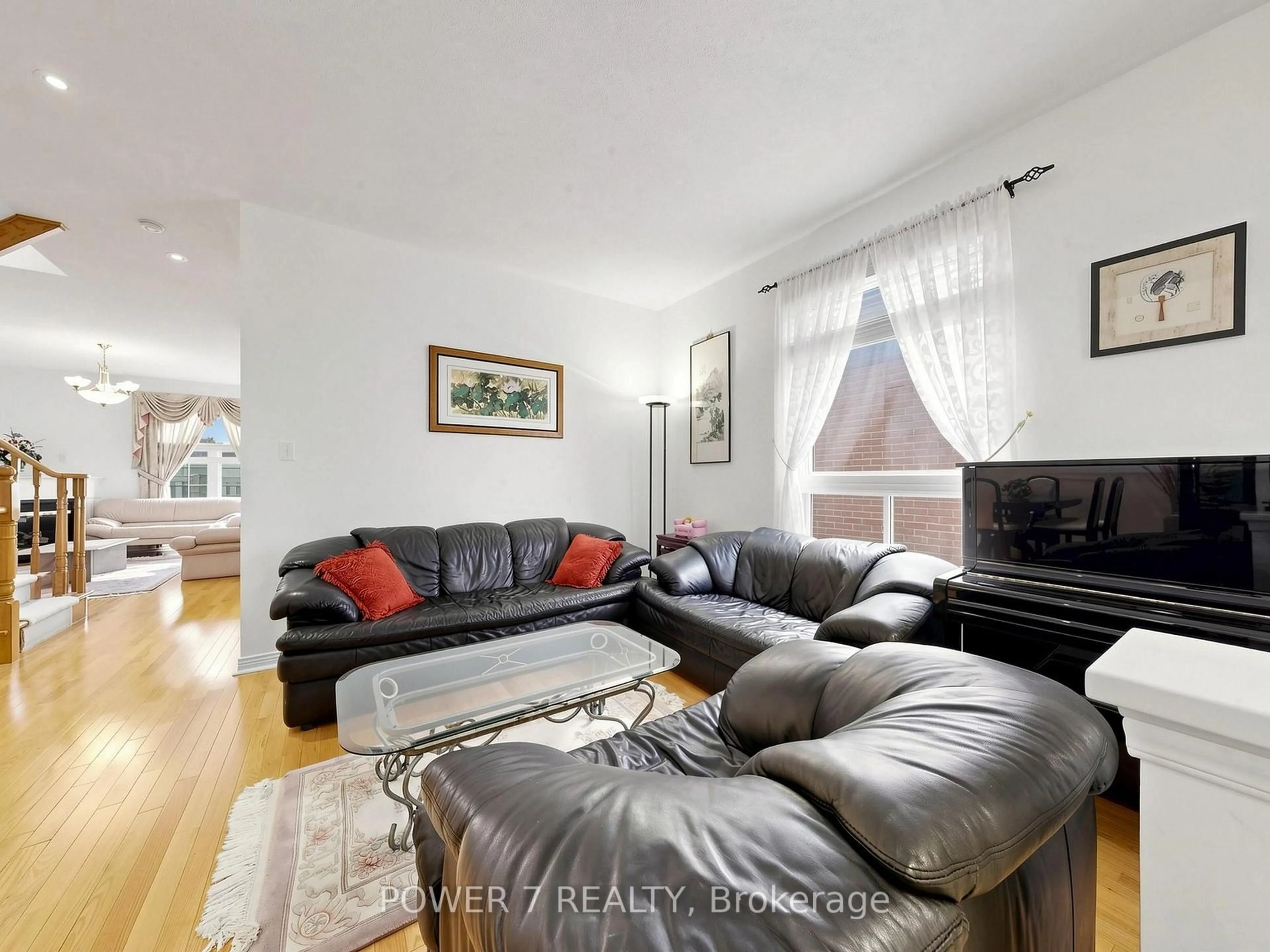 Living room with furniture, unknown for 16 Barkwood Hllw, Markham Ontario L6C 2J9
