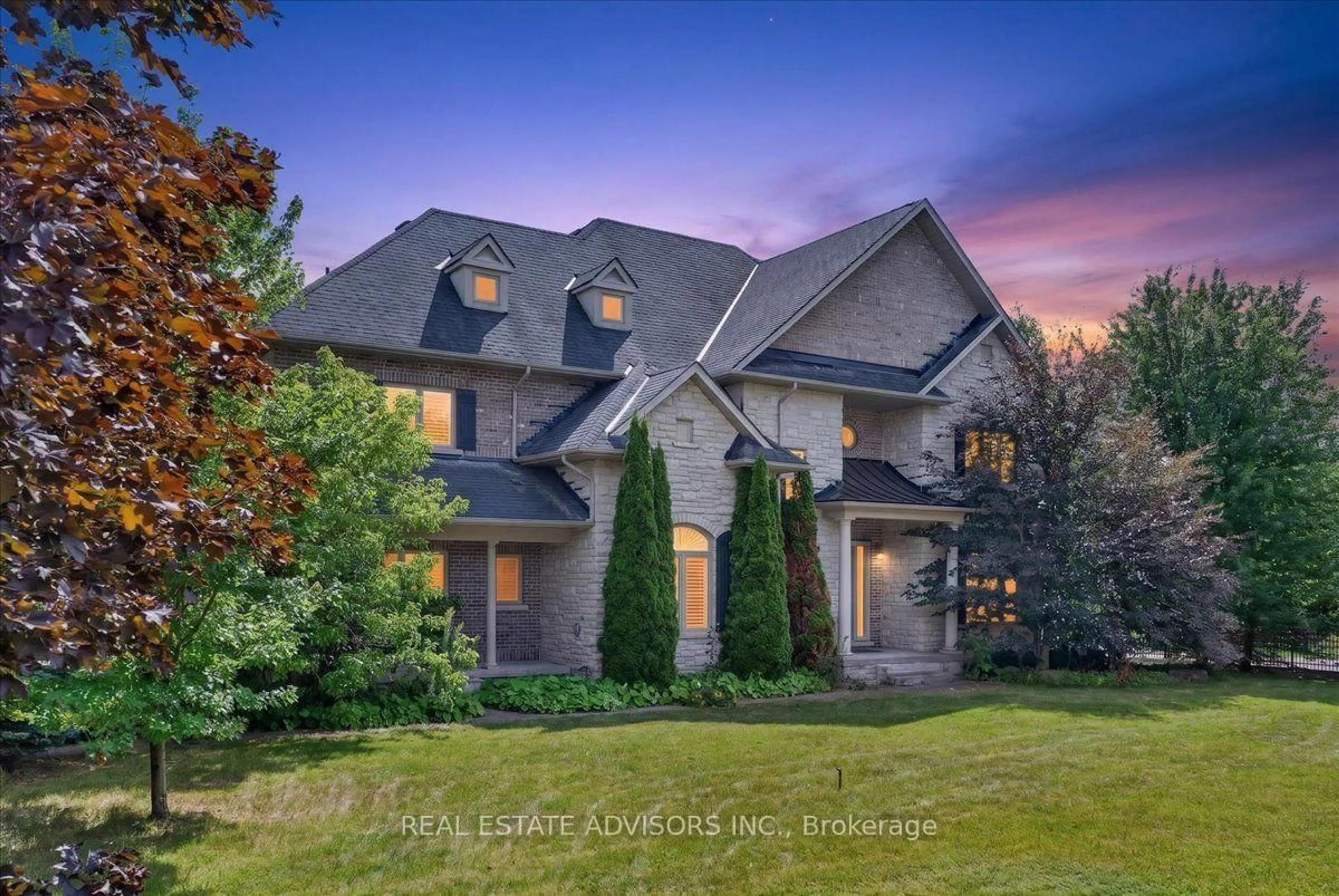 Home with brick exterior material, unknown for 43 Grayfield Dr, Whitchurch-Stouffville Ontario L4A 0B1