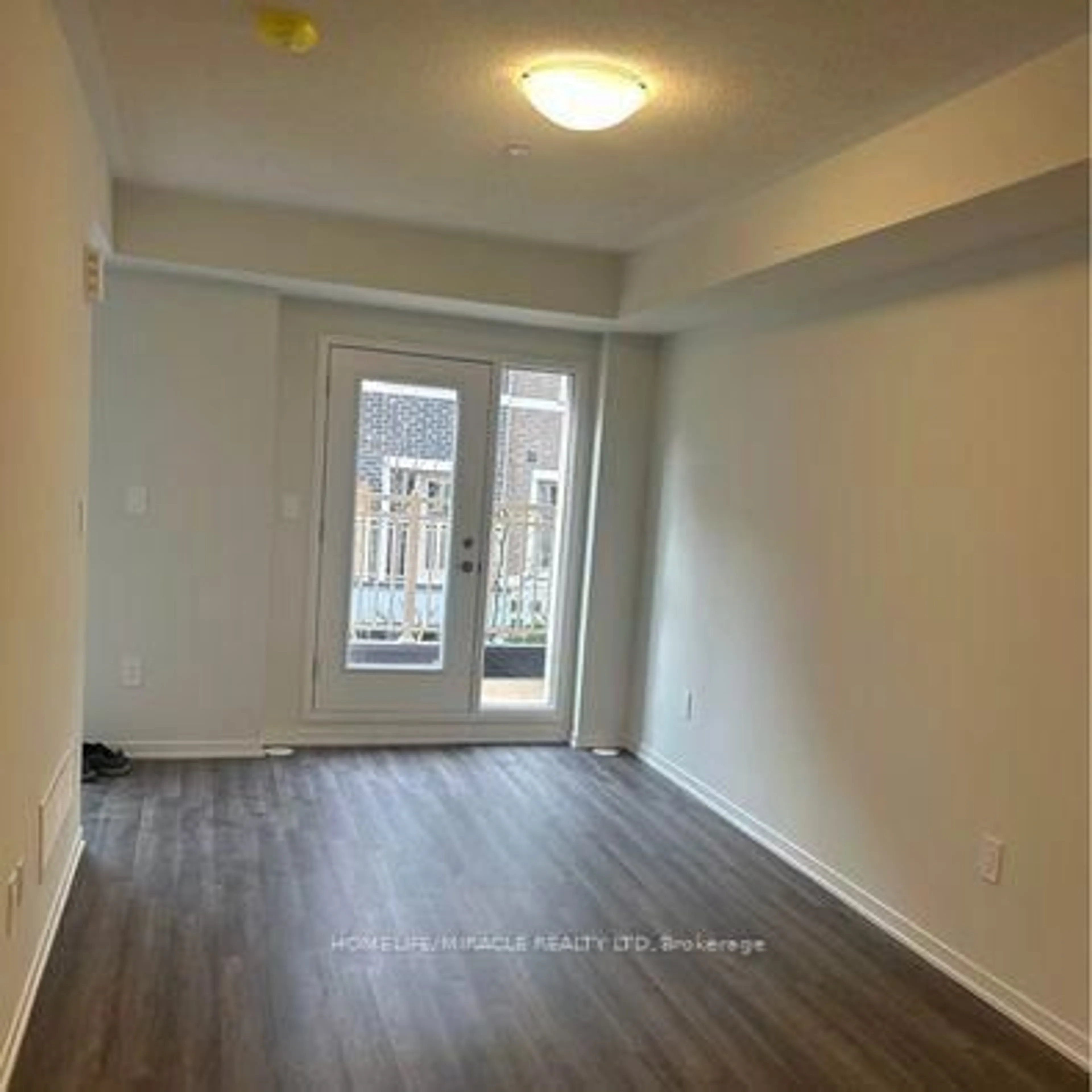 A pic of a room for 39 Honeycrisp Cres #81, Vaughan Ontario L4K 0N6