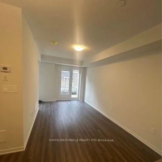 39 Honeycrisp Cres #81, Vaughan 5