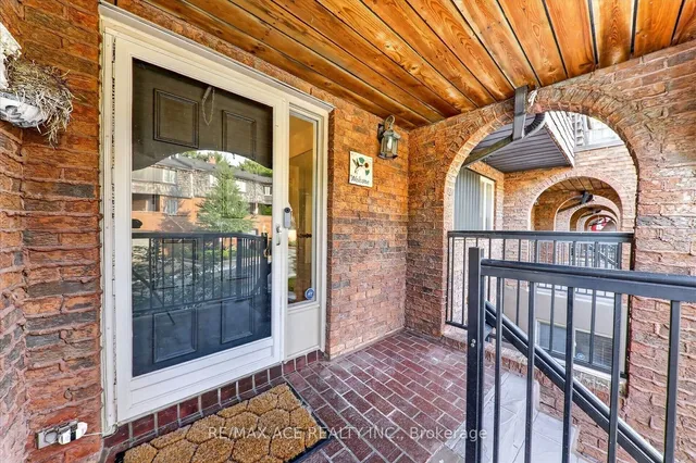 65 Cricklewood Cres, Markham 5