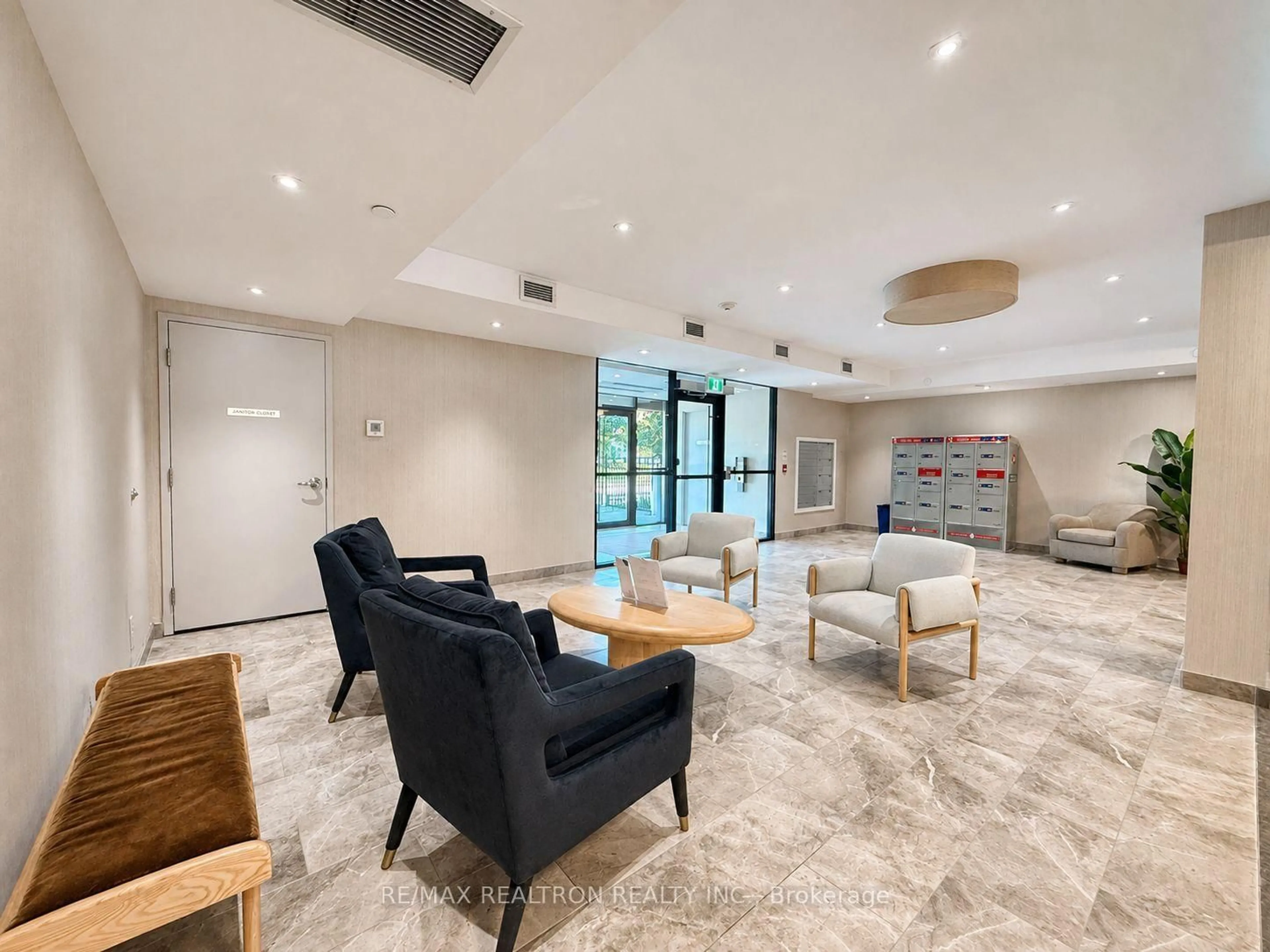 Lobby for 1709 Bur Oak Ave #509, Markham Ontario L6E 0V7
