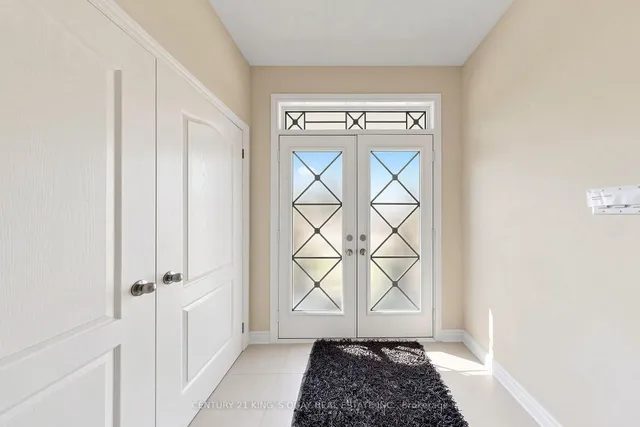 44 Dame Gruev Dr, Markham 3