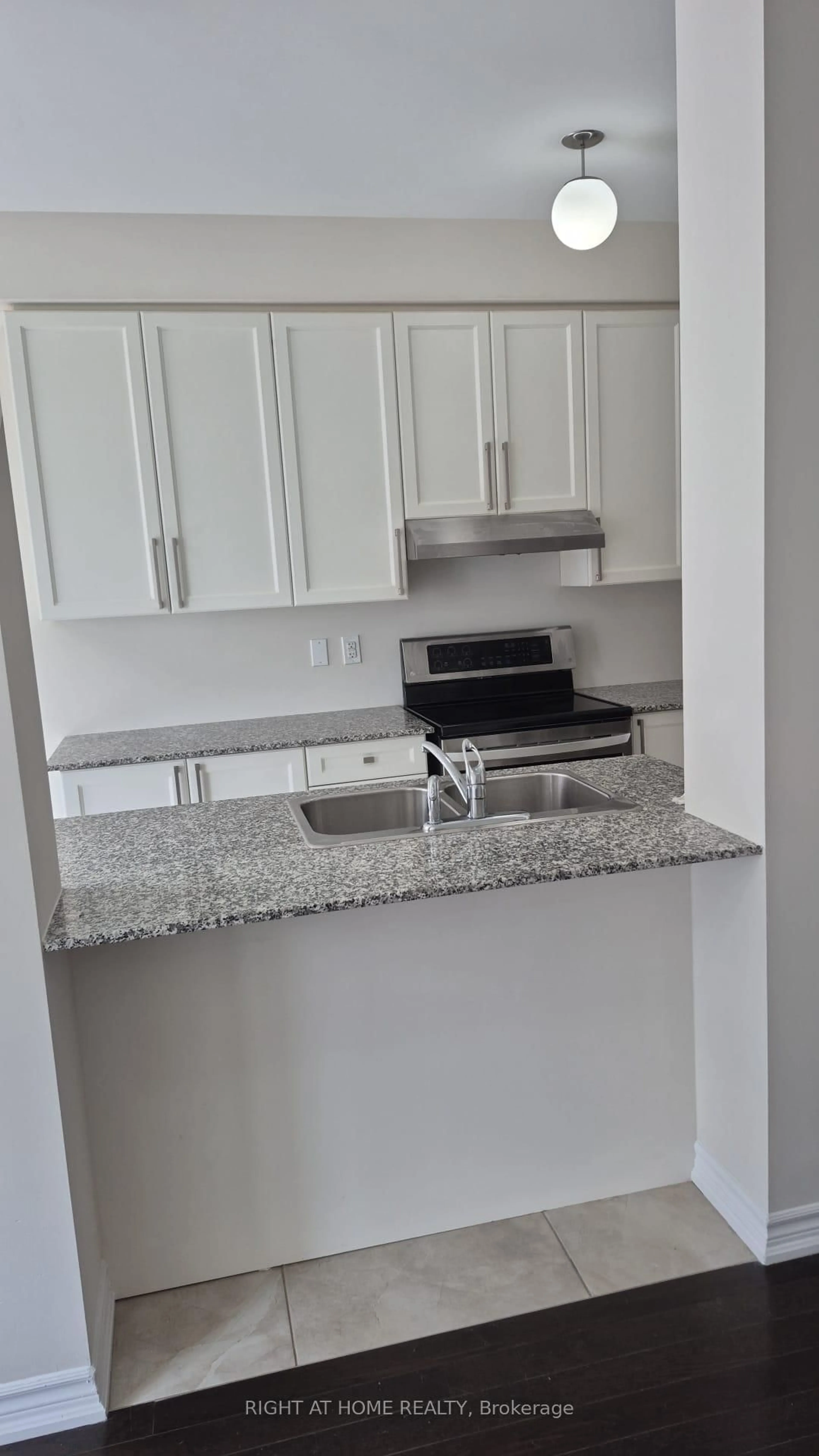 Standard kitchen, unknown for 133 Allegranza Ave, Vaughan Ontario L4H 4S1