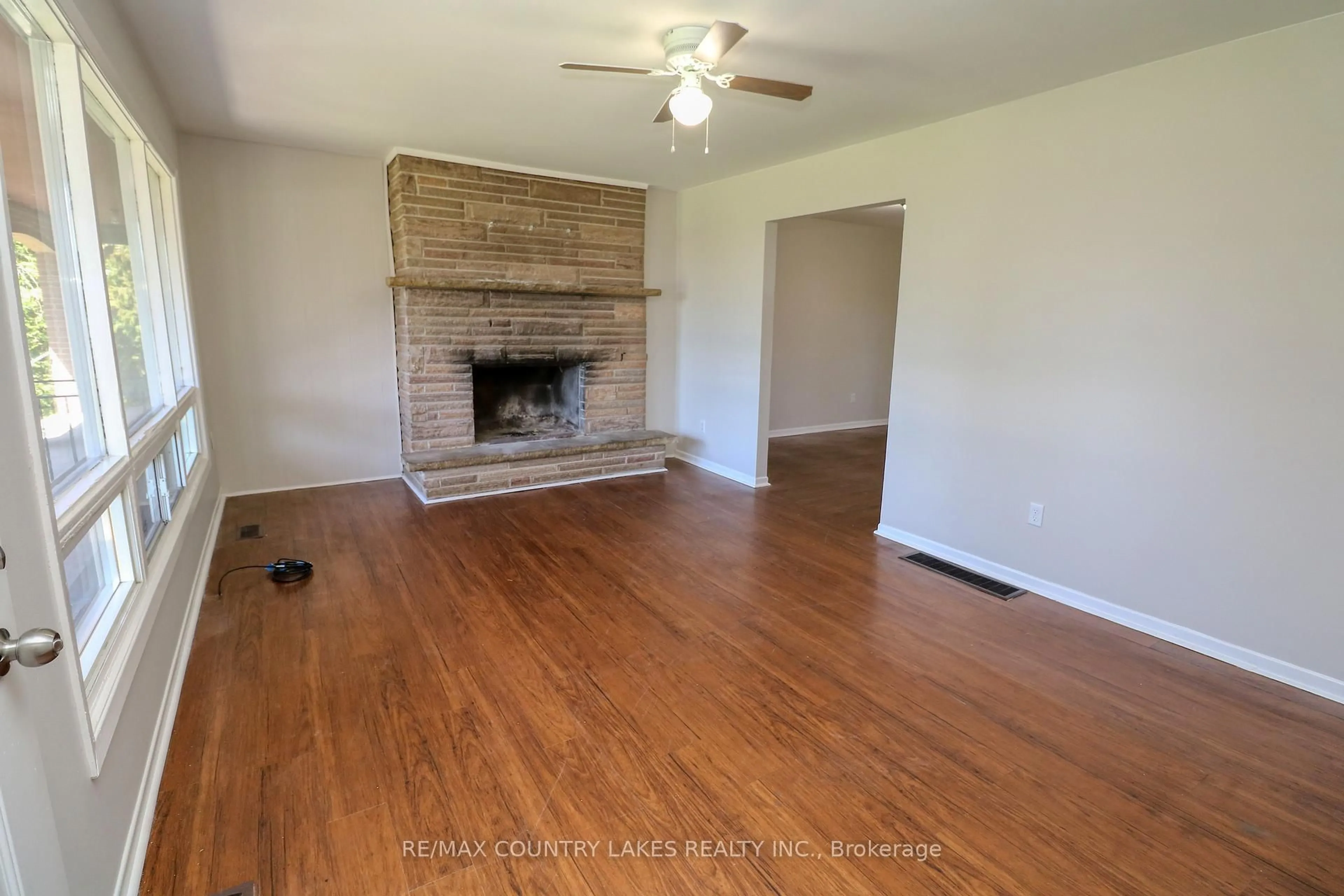 A pic of a room for 25035/7 Maple Beach Rd, Brock Ontario L0K 1A0