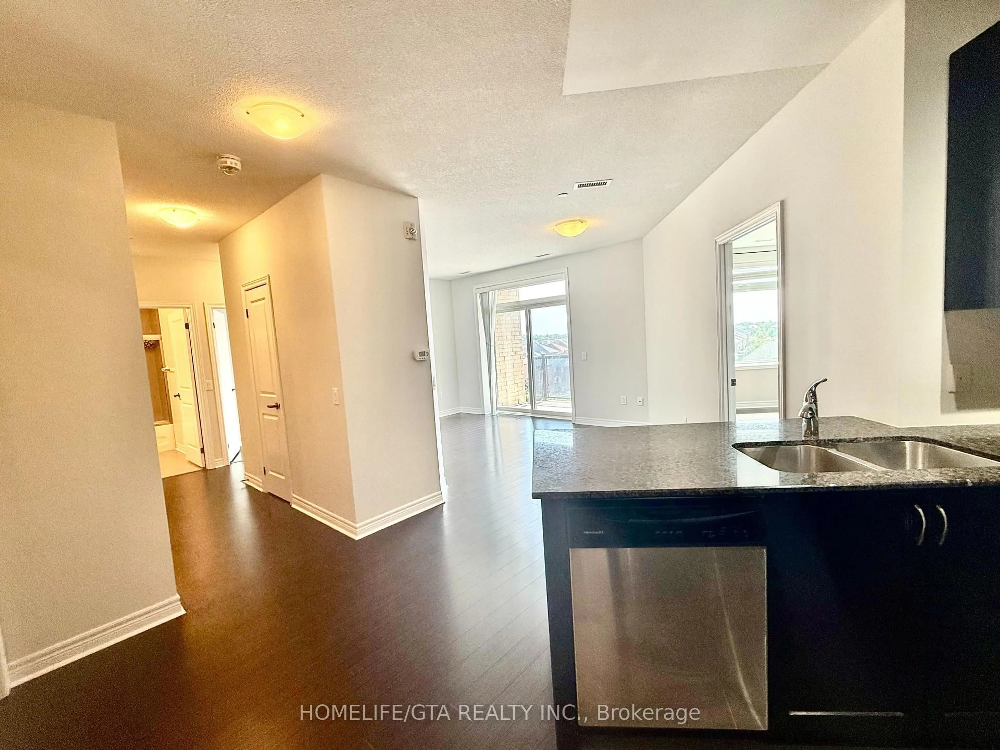 A pic of a room for 7325 Markham Rd #515, Markham Ontario L3S 0C9