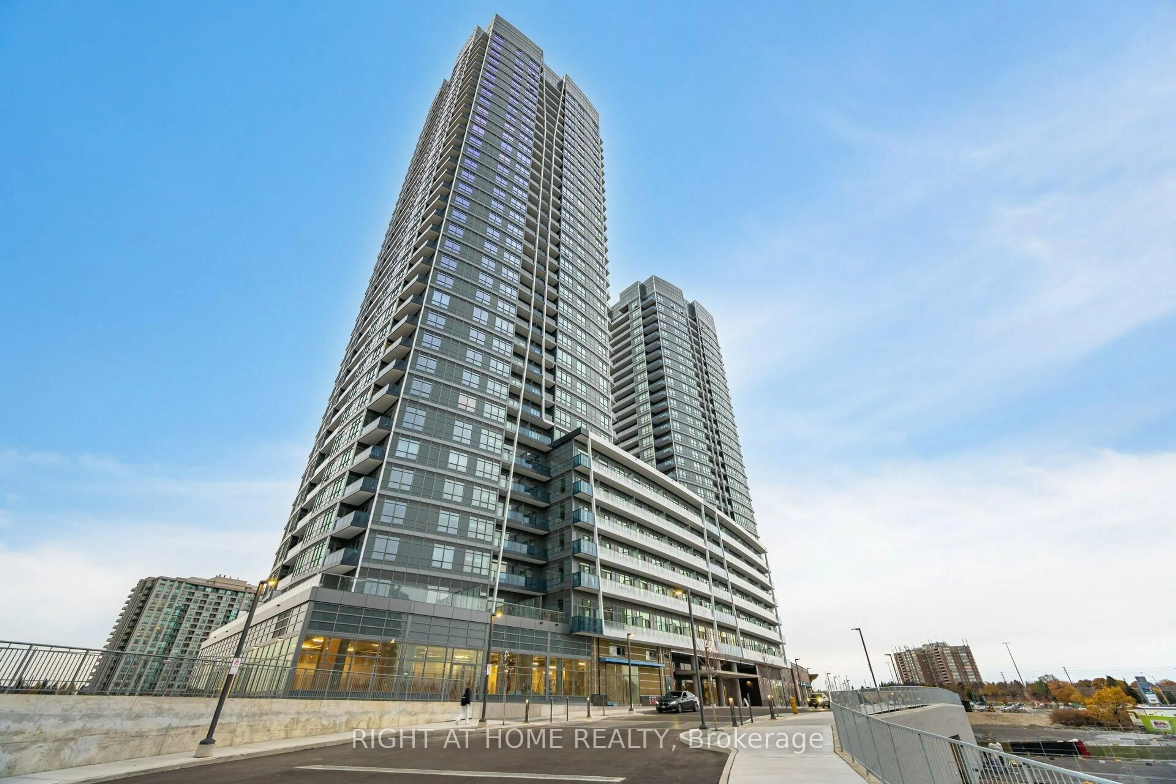 Unknown for 50 Upper MAll Way #226, Vaughan Ontario L4J 0L8