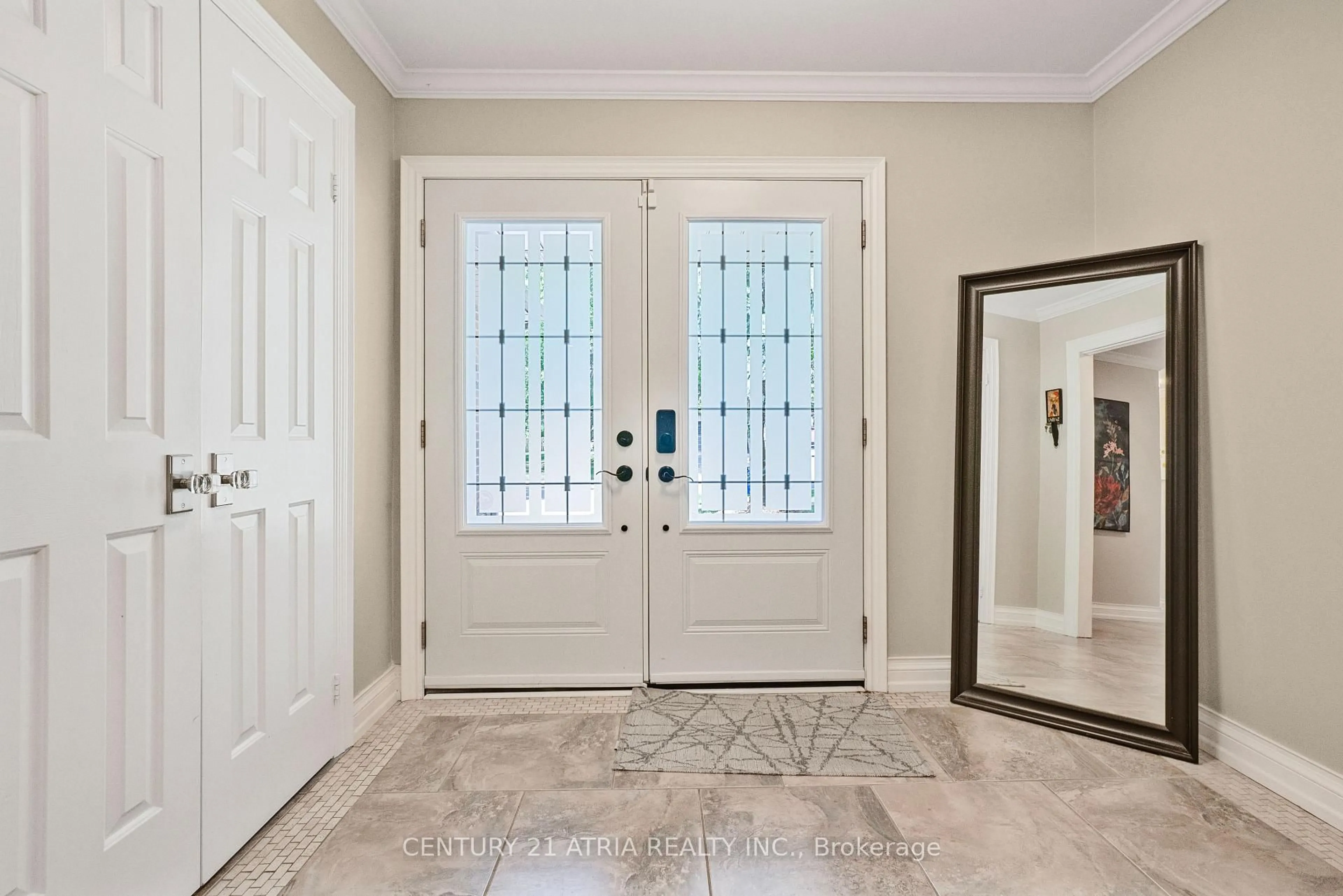 Indoor entryway for 57 Ashfield Dr, Richmond Hill Ontario L4E 2L1