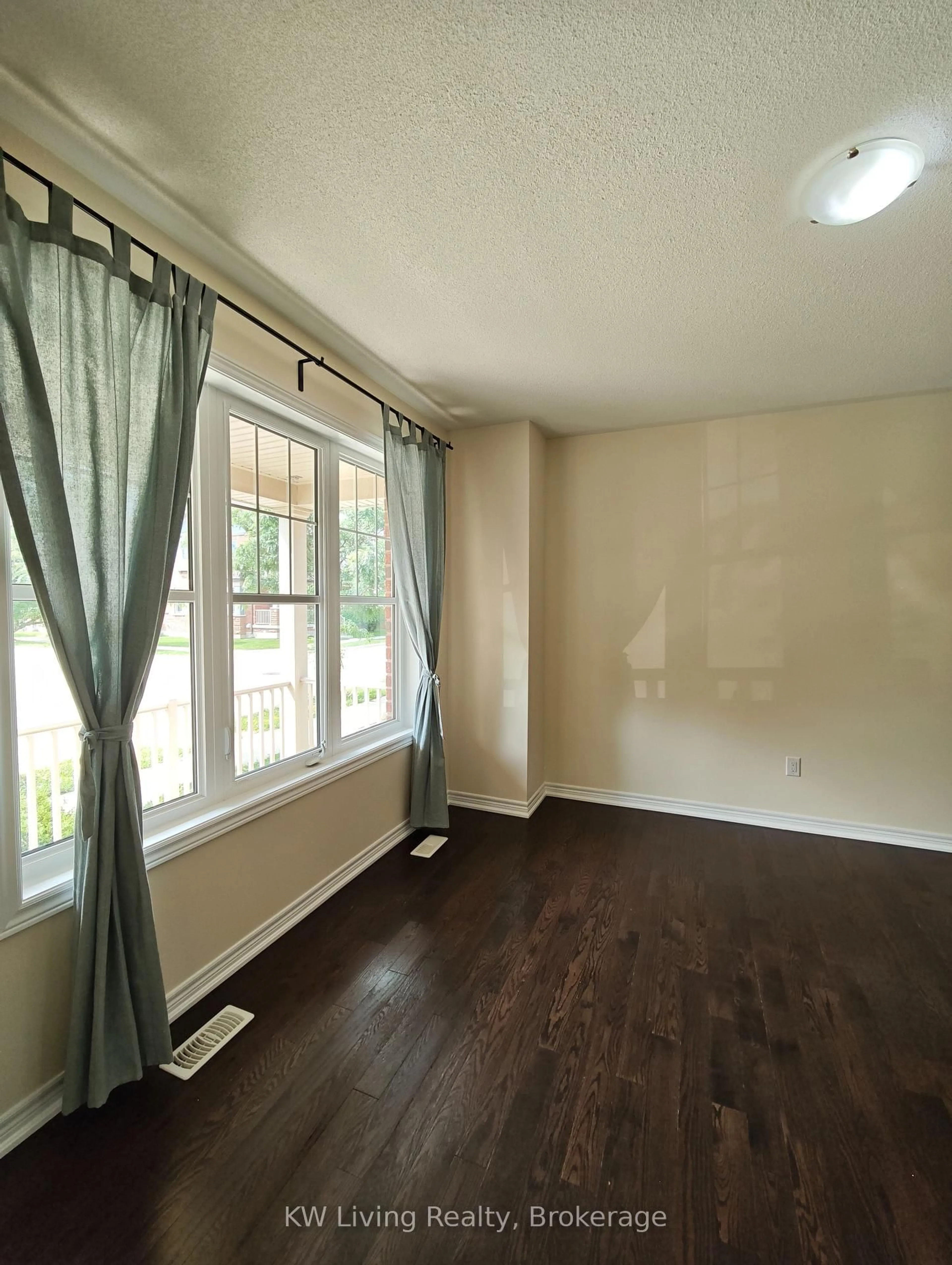 A pic of a room for 109 Cornwall Dr, Markham Ontario L6B 0Y8