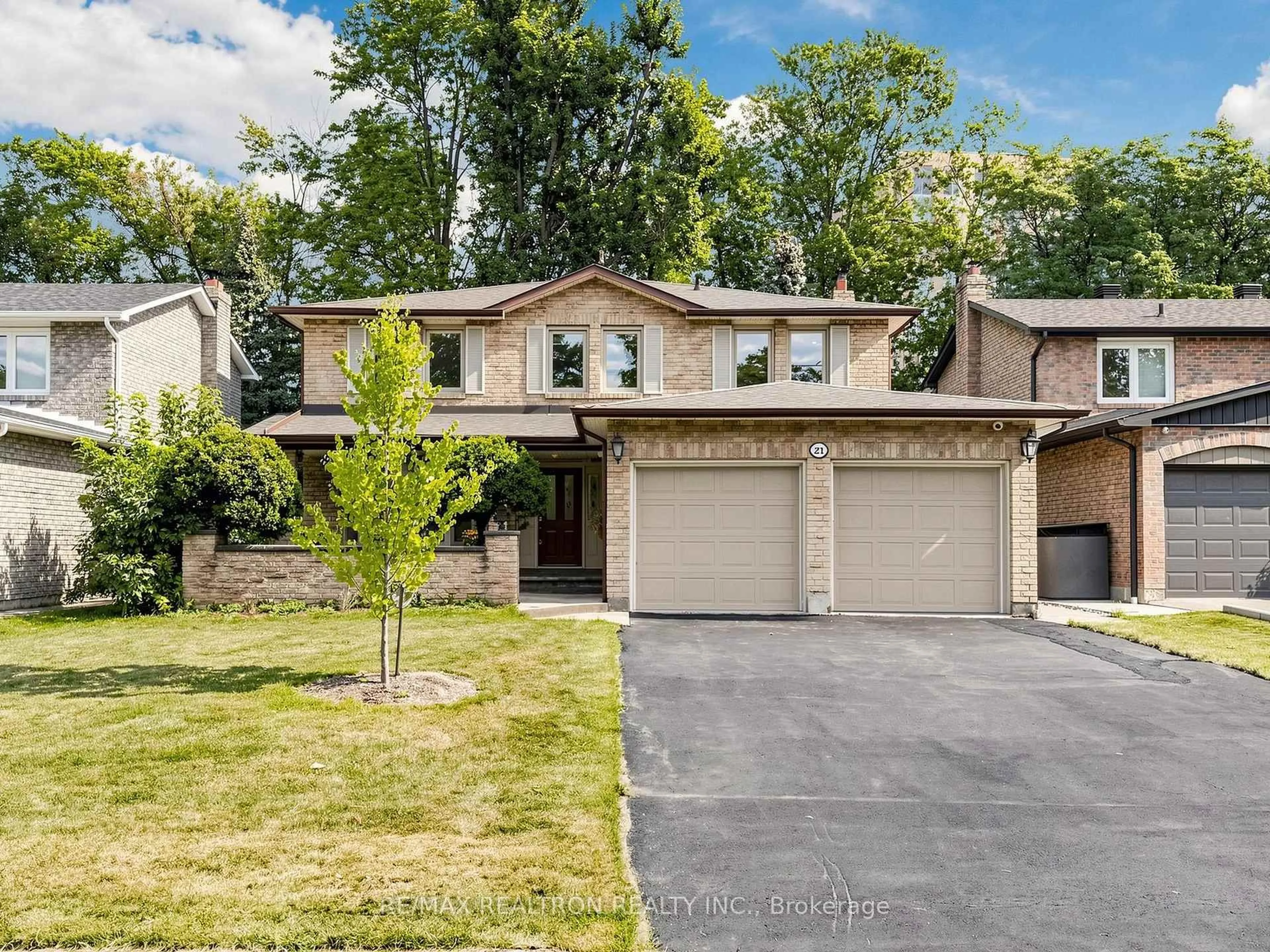 Unknown for 21 Greentree Rd, Markham Ontario L3R 3A9
