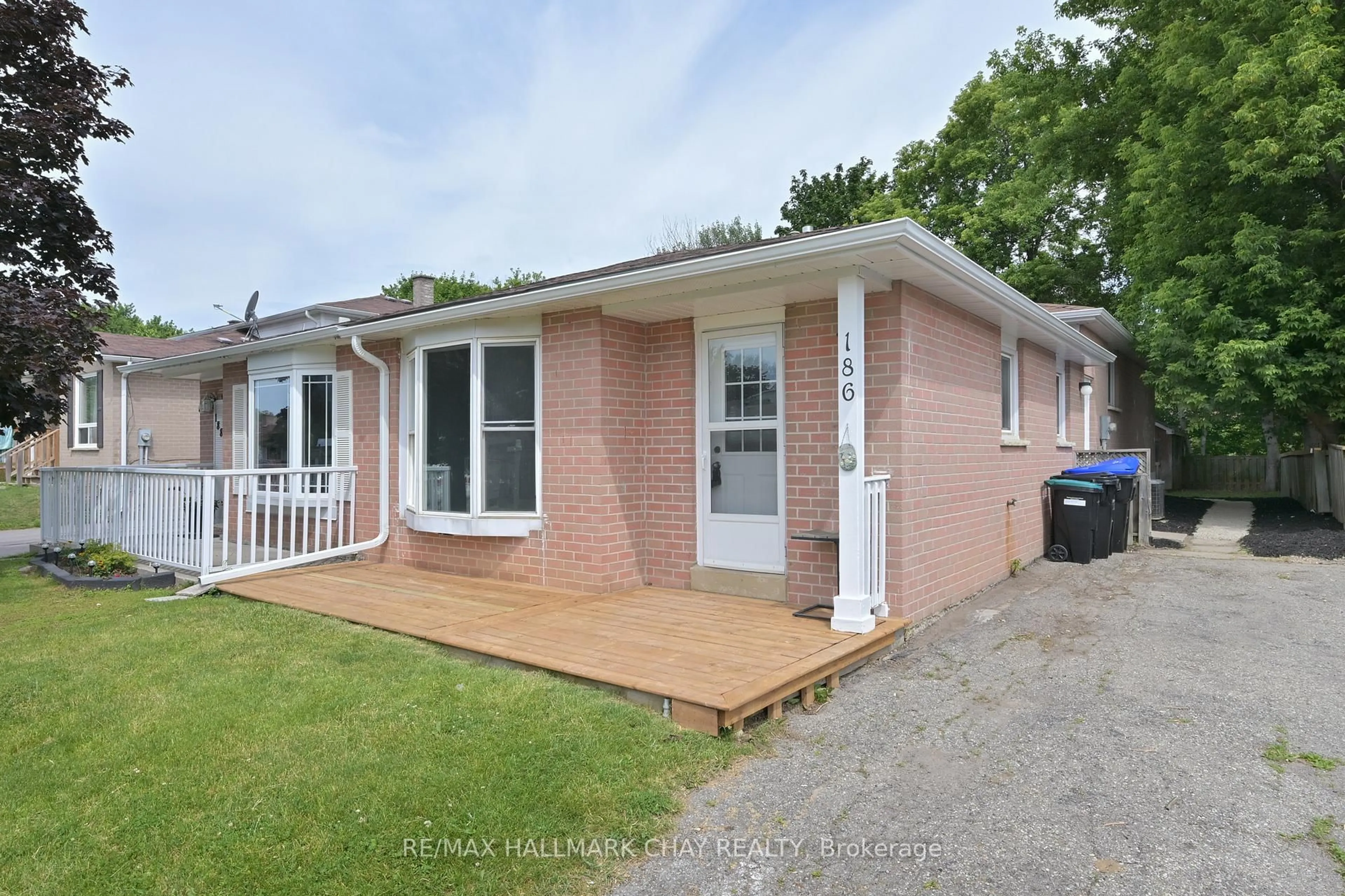 Unknown for 186 Beattie Ave, New Tecumseth Ontario L9R 1C1