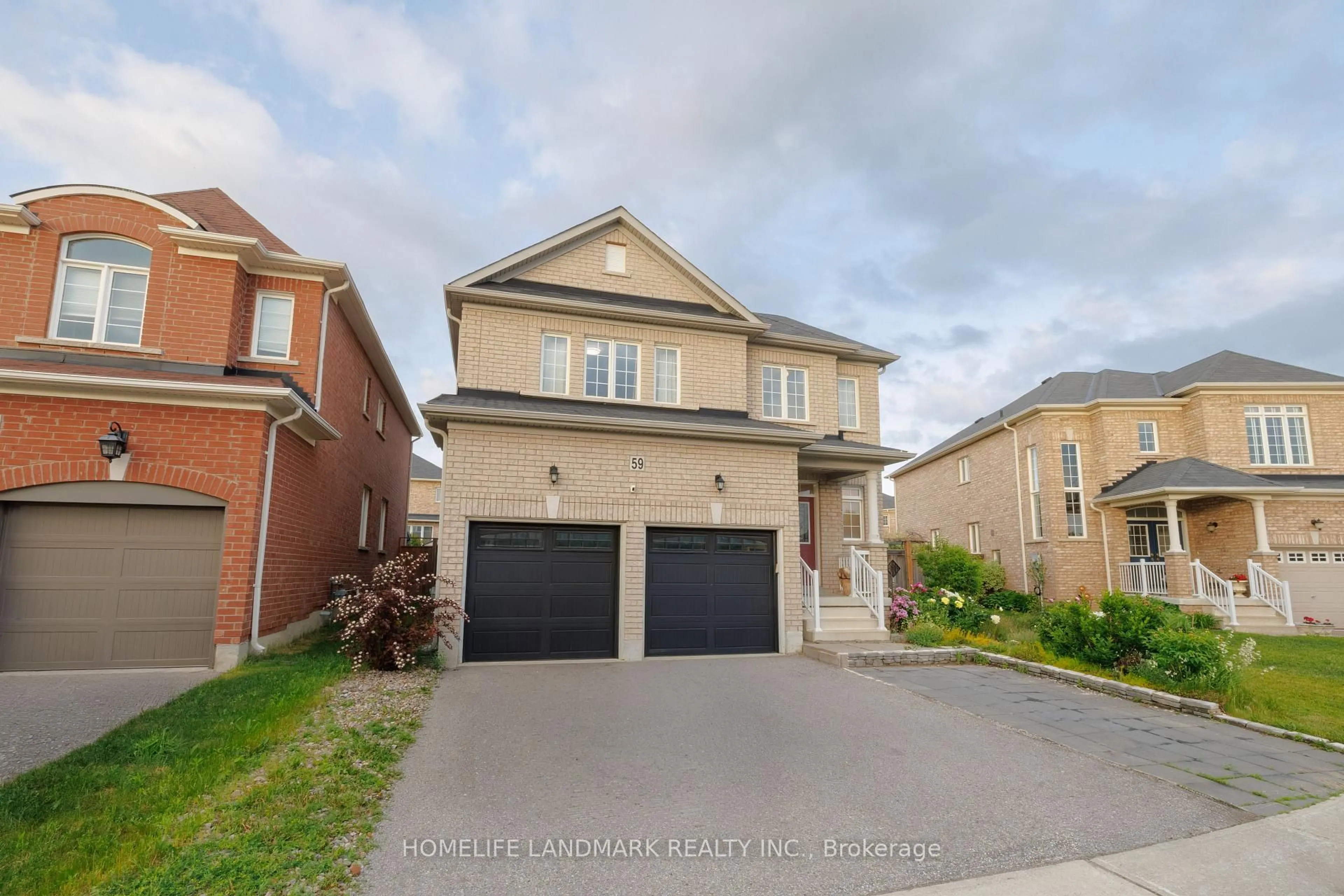 Home with brick exterior material, street for 59 Nature Way Cres, Newmarket Ontario L9N 0A7