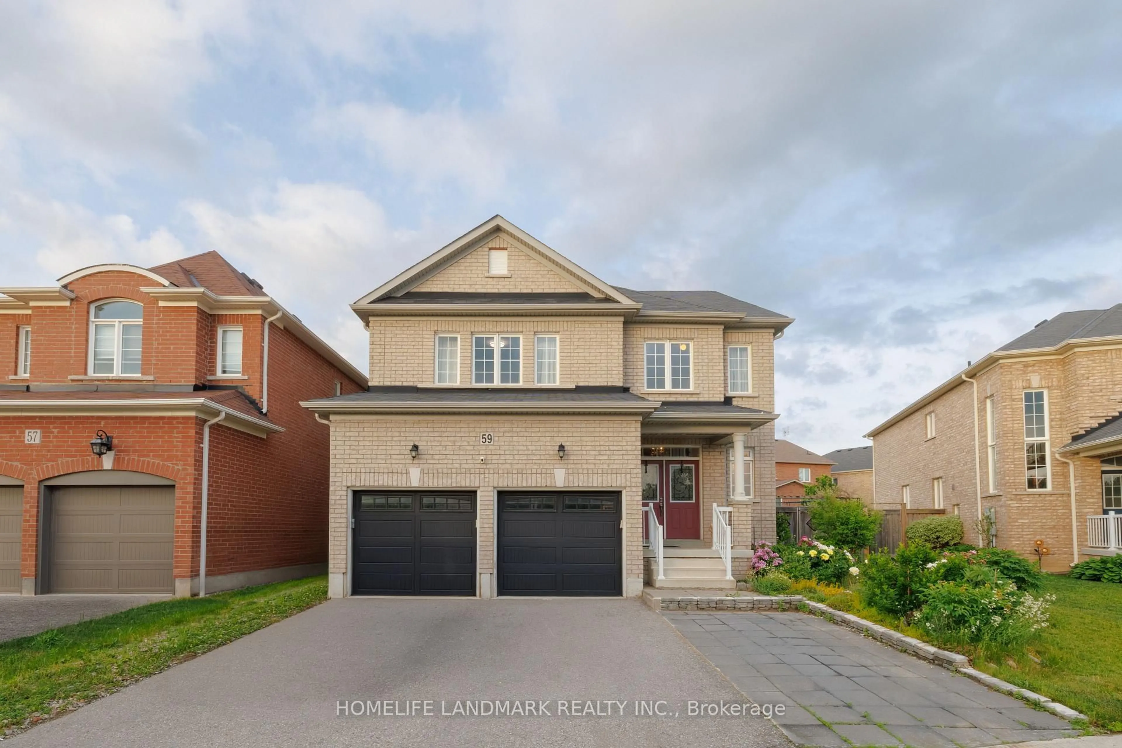 Home with brick exterior material, street for 59 Nature Way Cres, Newmarket Ontario L9N 0A7