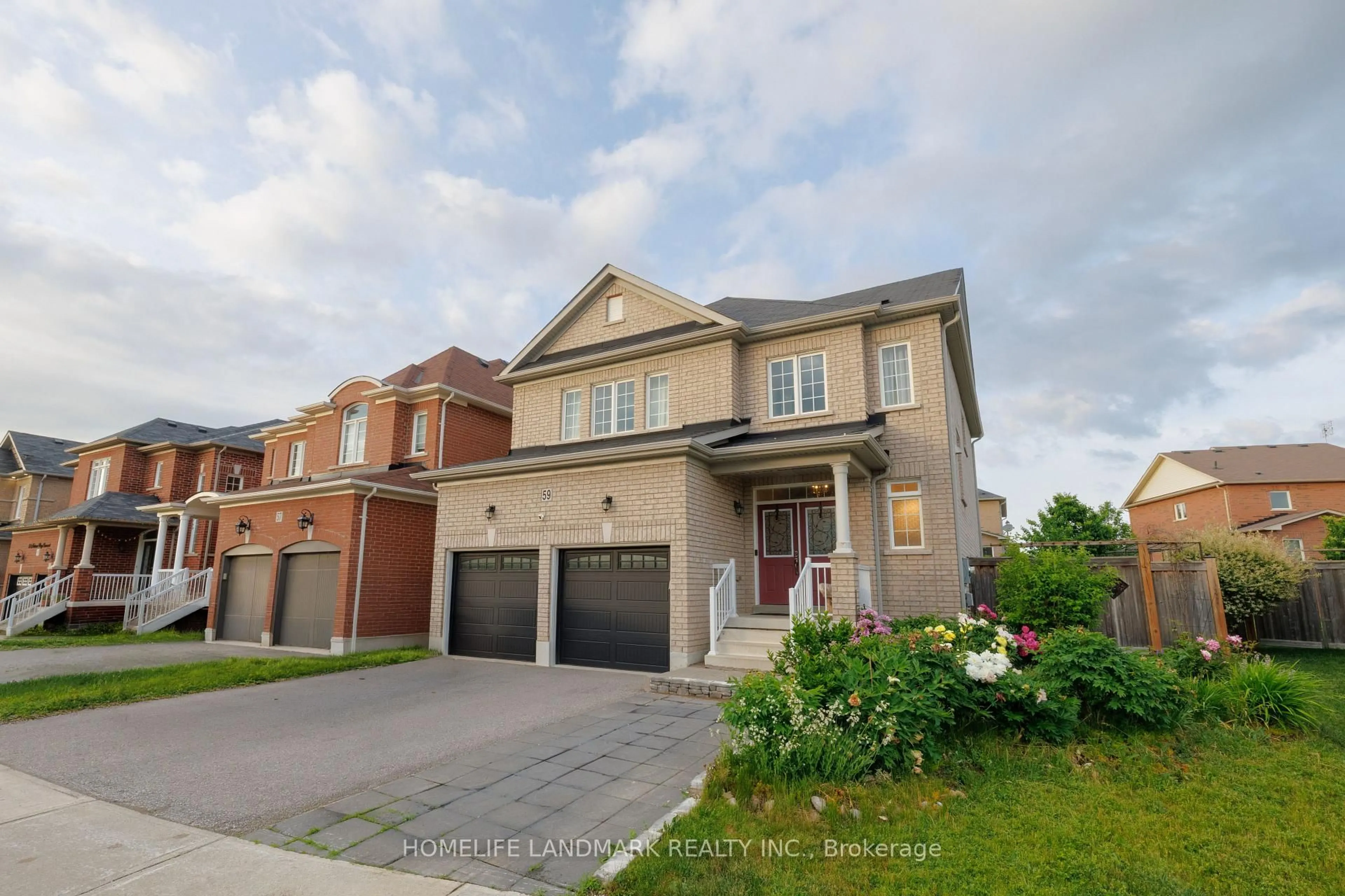 Home with brick exterior material, street for 59 Nature Way Cres, Newmarket Ontario L9N 0A7