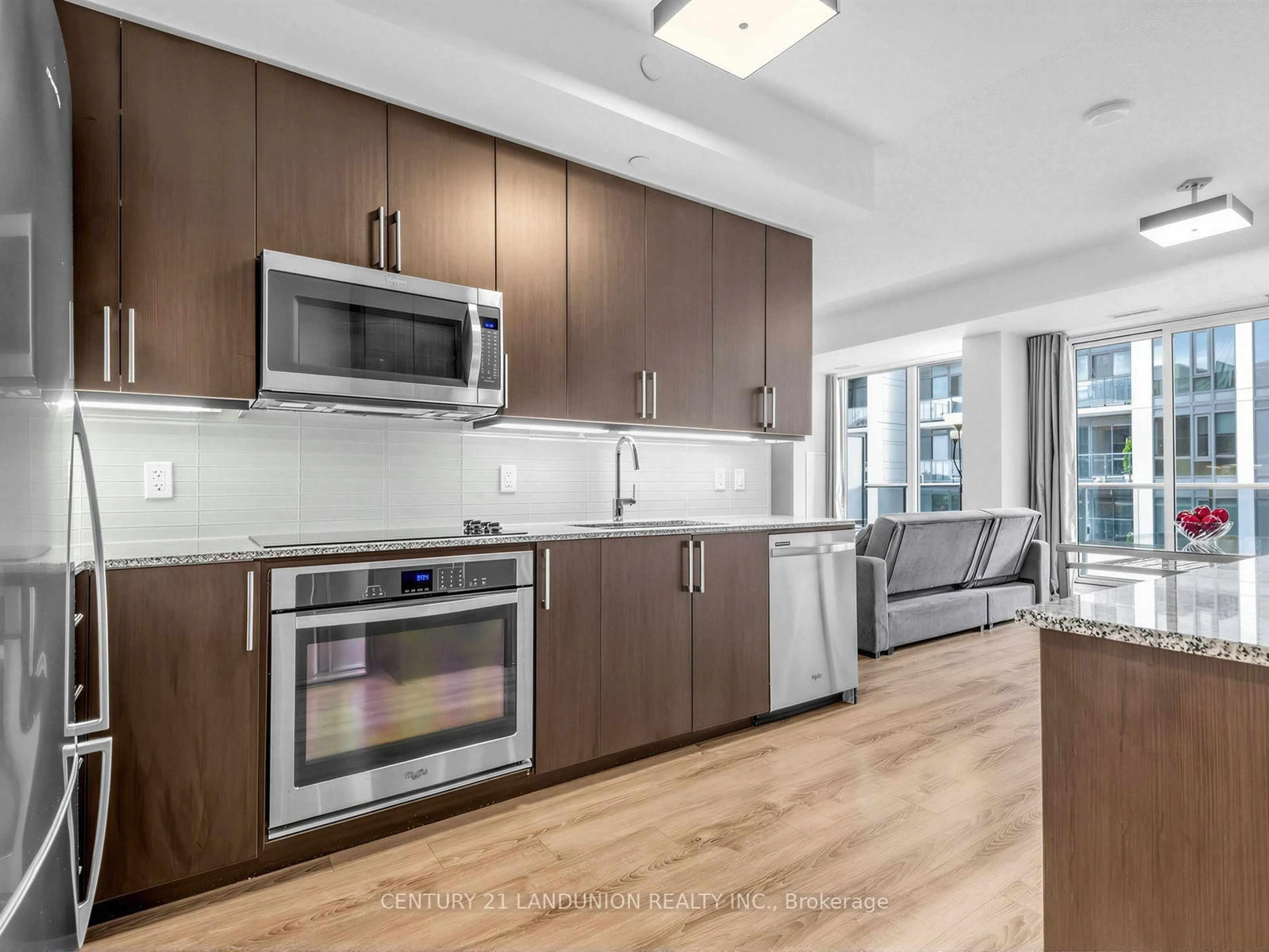 Unknown for 9600 Yonge St #311B, Richmond Hill Ontario L4C 0X3