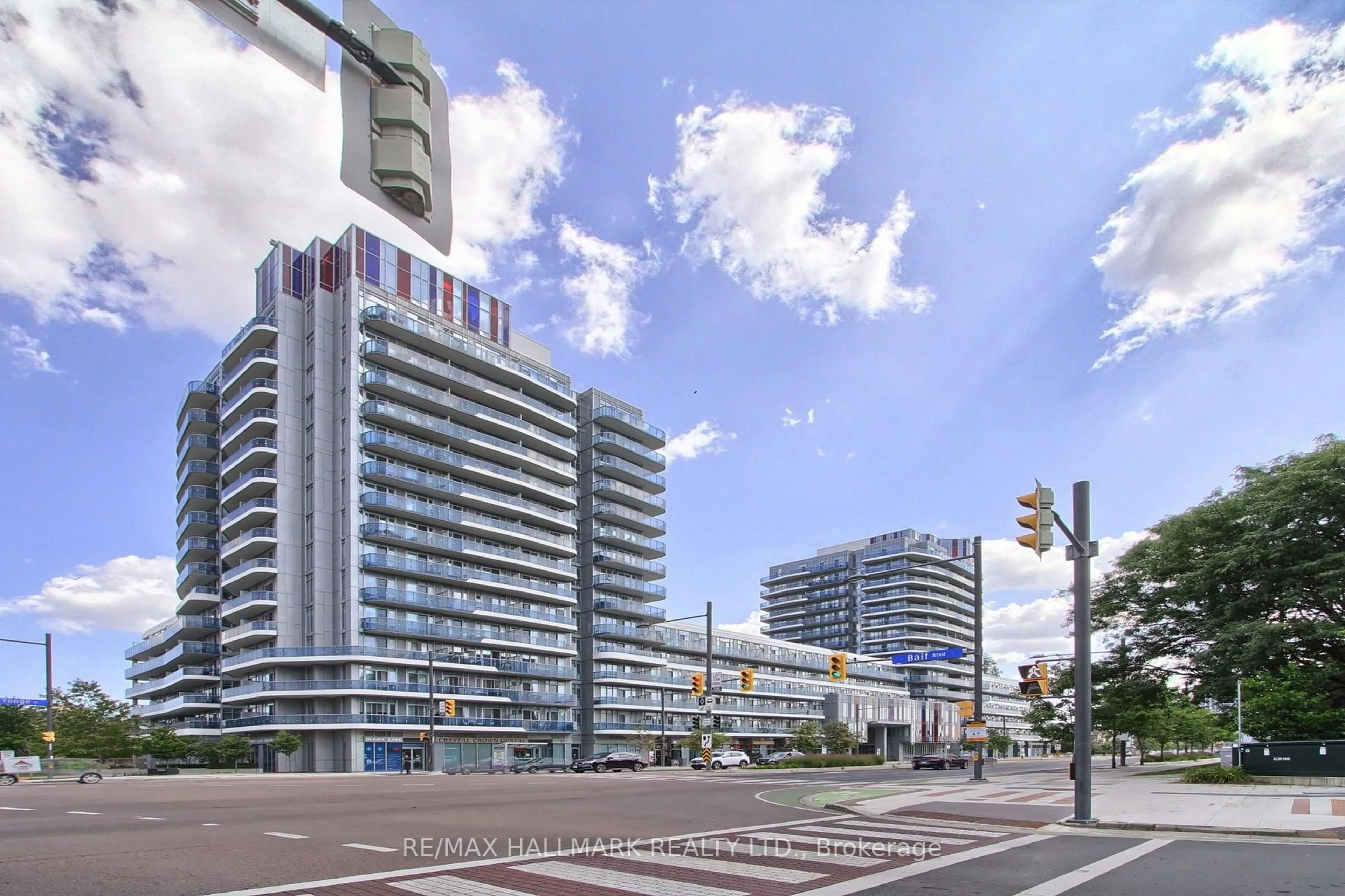Unknown for 9471 Yonge St #910, Richmond Hill Ontario L4C 0Z5