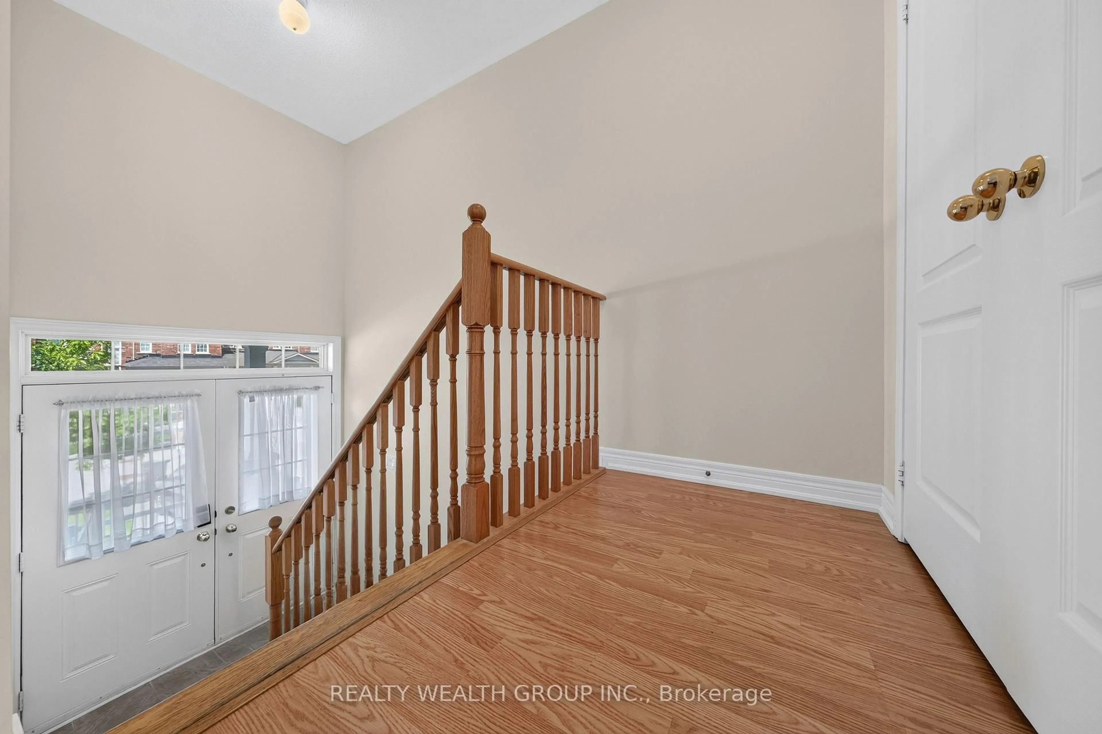 A pic of a room for 35 Matthewson Ave, Bradford West Gwillimbury Ontario L3Z 0P3