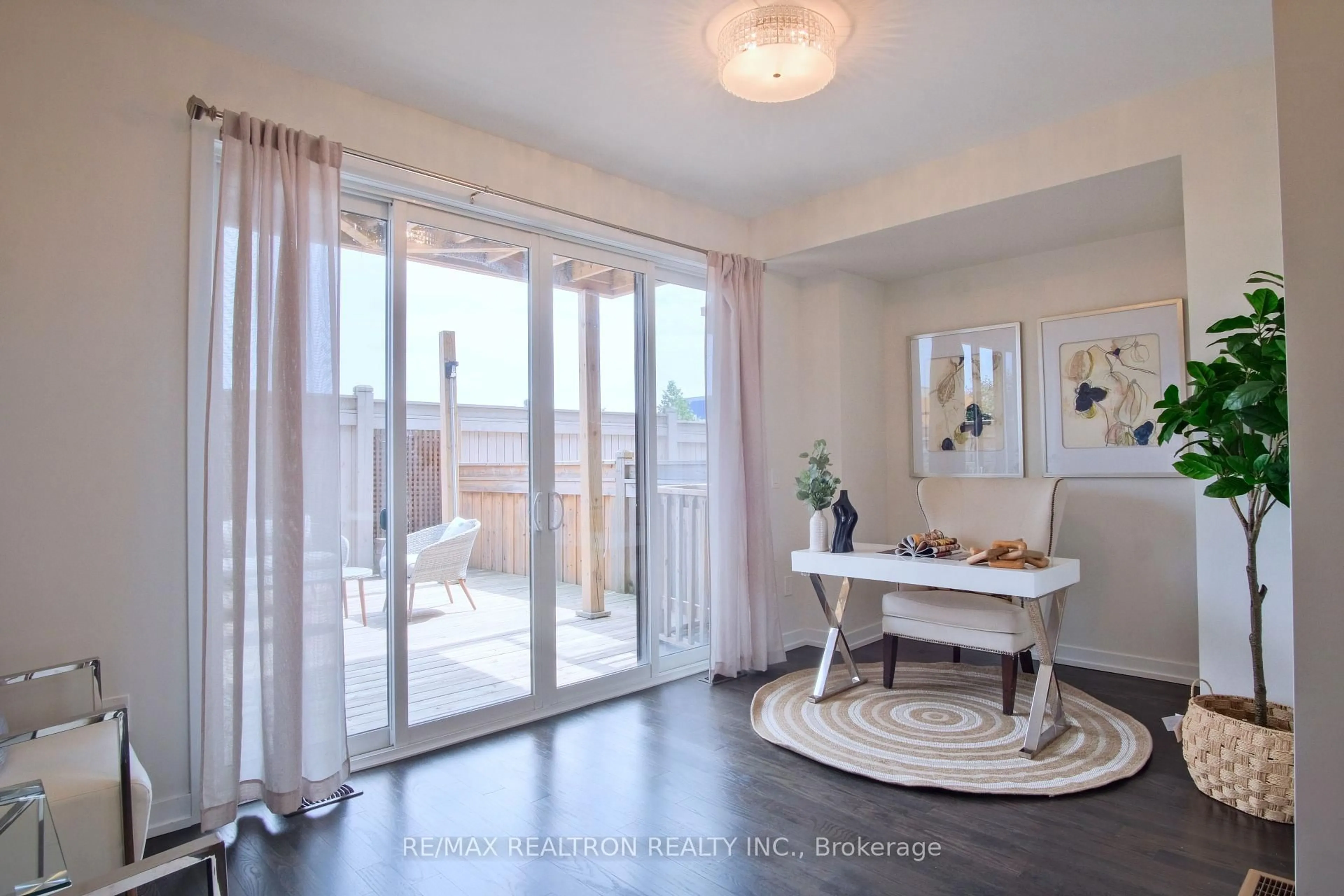 Indoor entryway for 7 Glenngarry Cres, Vaughan Ontario L6A 4Z4