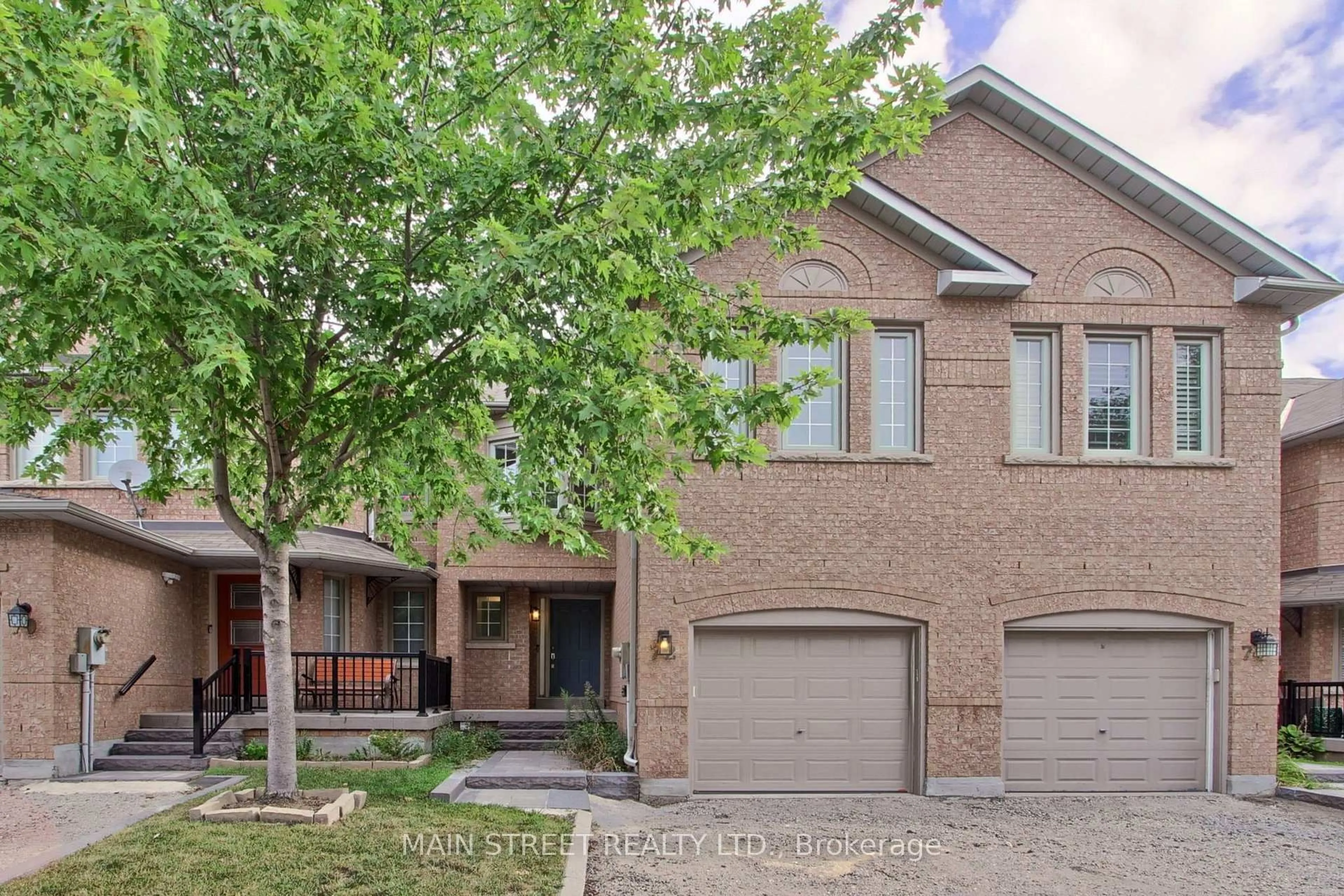 Home with brick exterior material, street for 72 Alameda Circ, Vaughan Ontario L4J 8A6