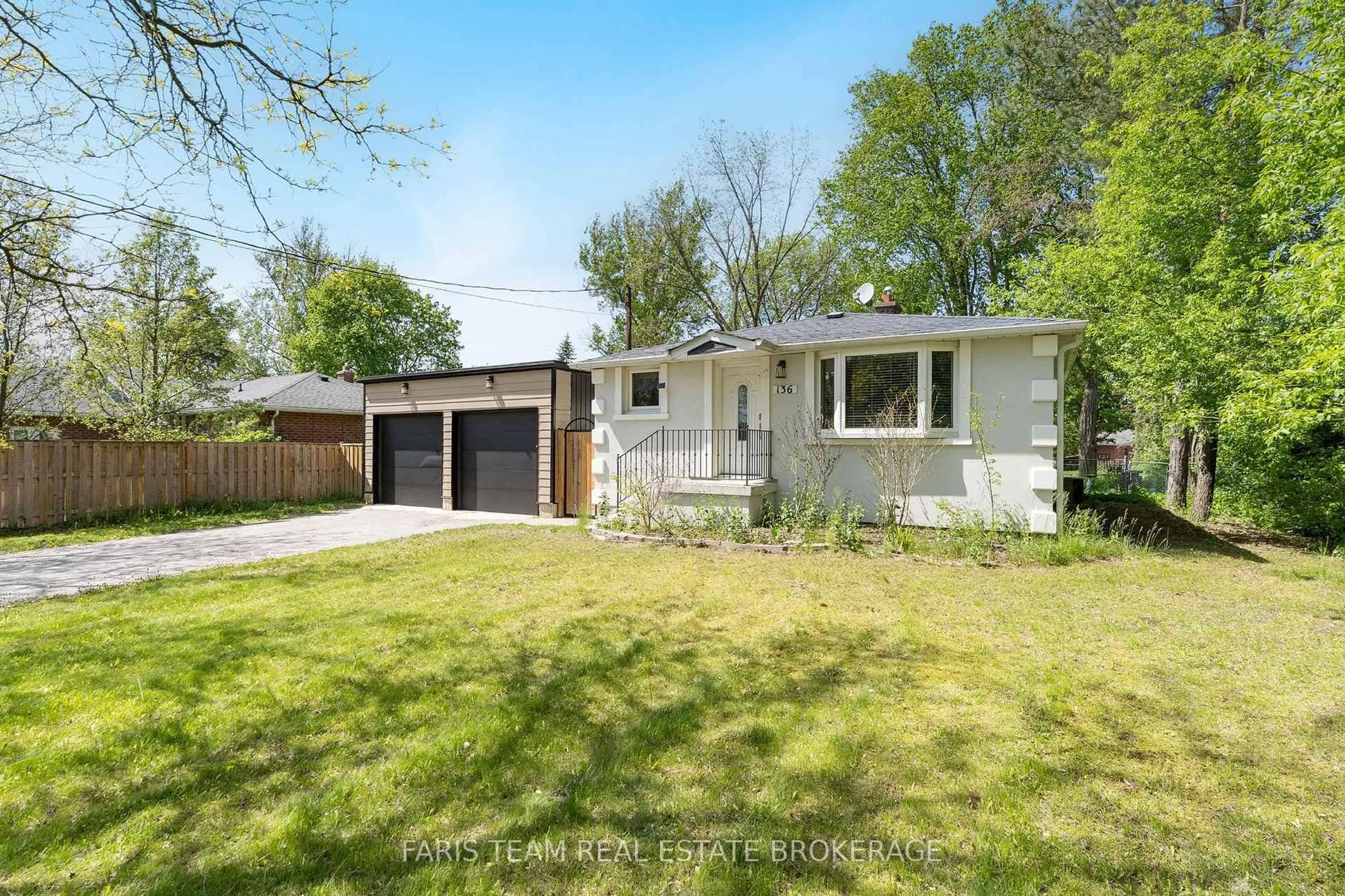 Unknown for 136 Oriole Dr, East Gwillimbury Ontario L9N 1G9