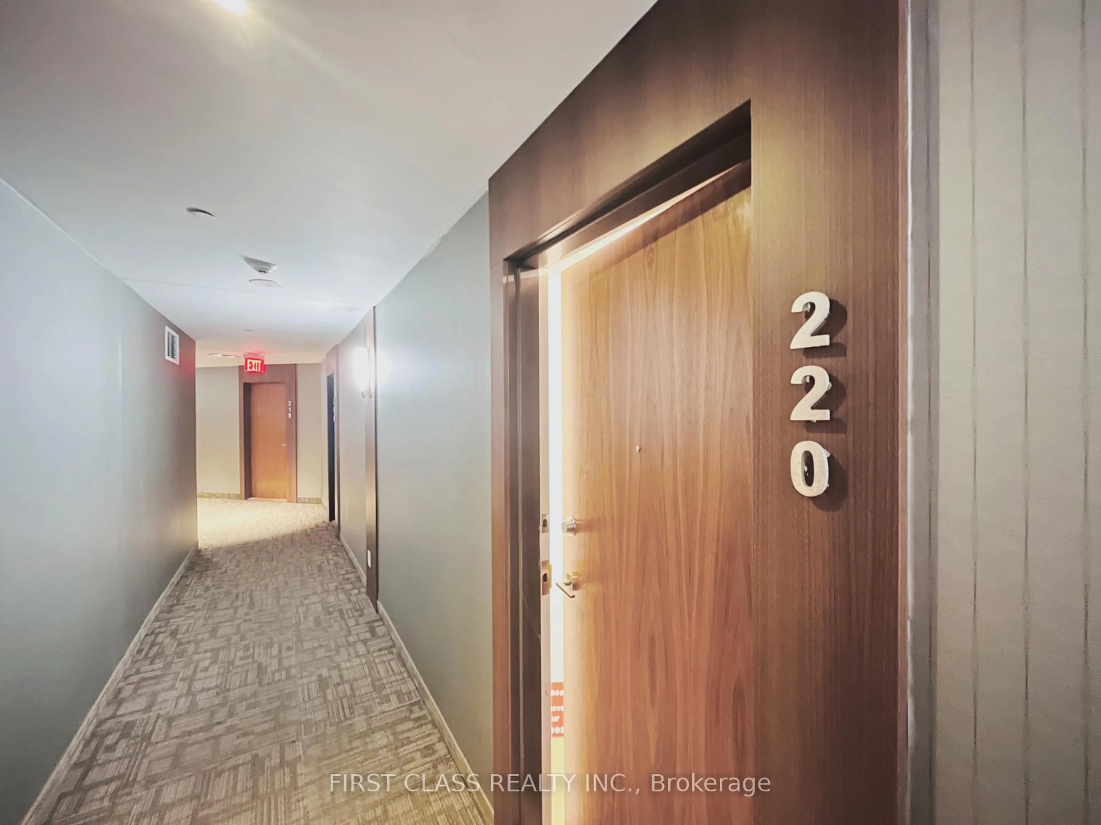 Indoor foyer for 8323 Kennedy Rd #220, Markham Ontario L3R 5W7