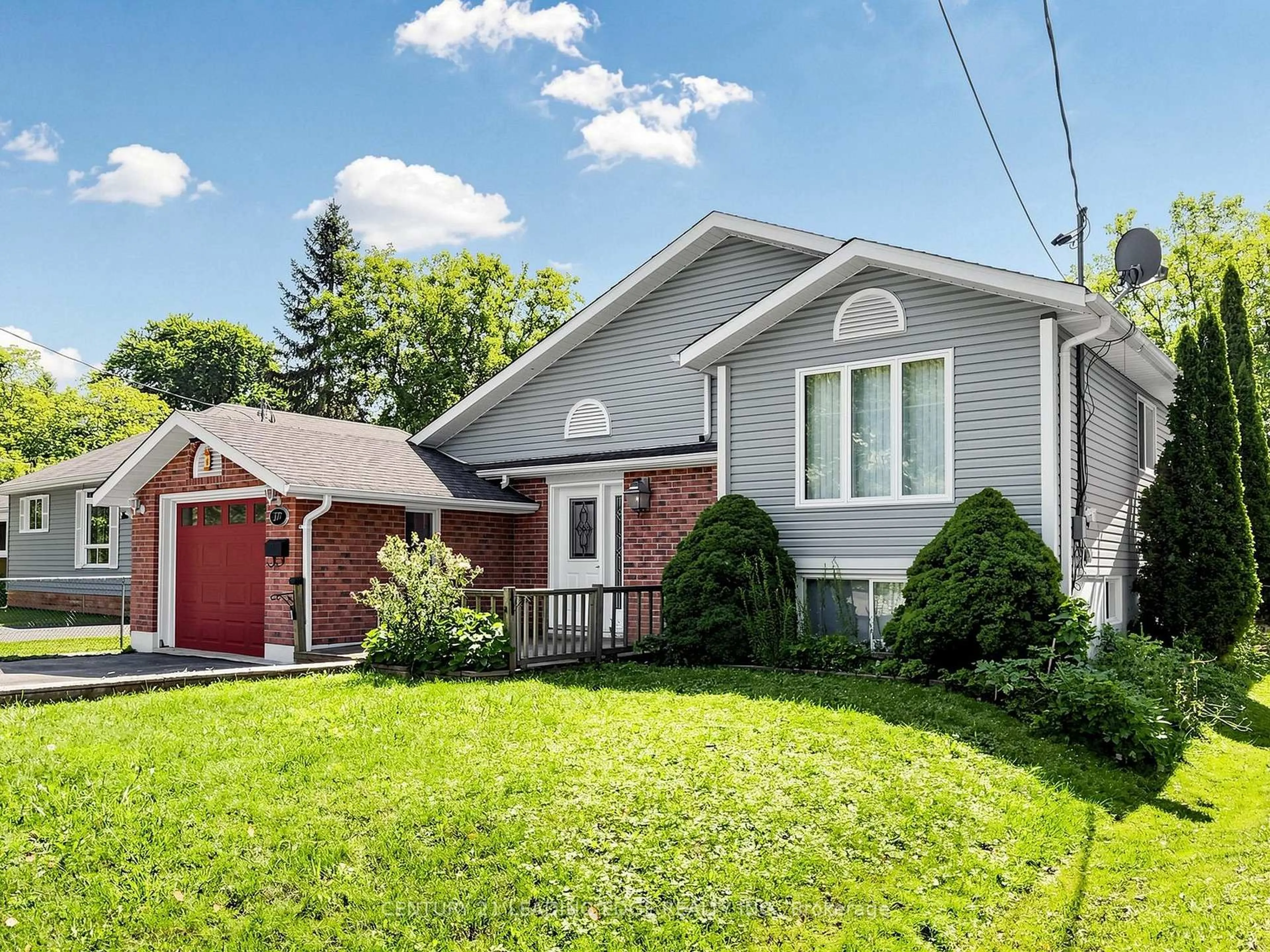 Home with brick exterior material, street for 177 Silas Blvd, Georgina Ontario L4P 2K2