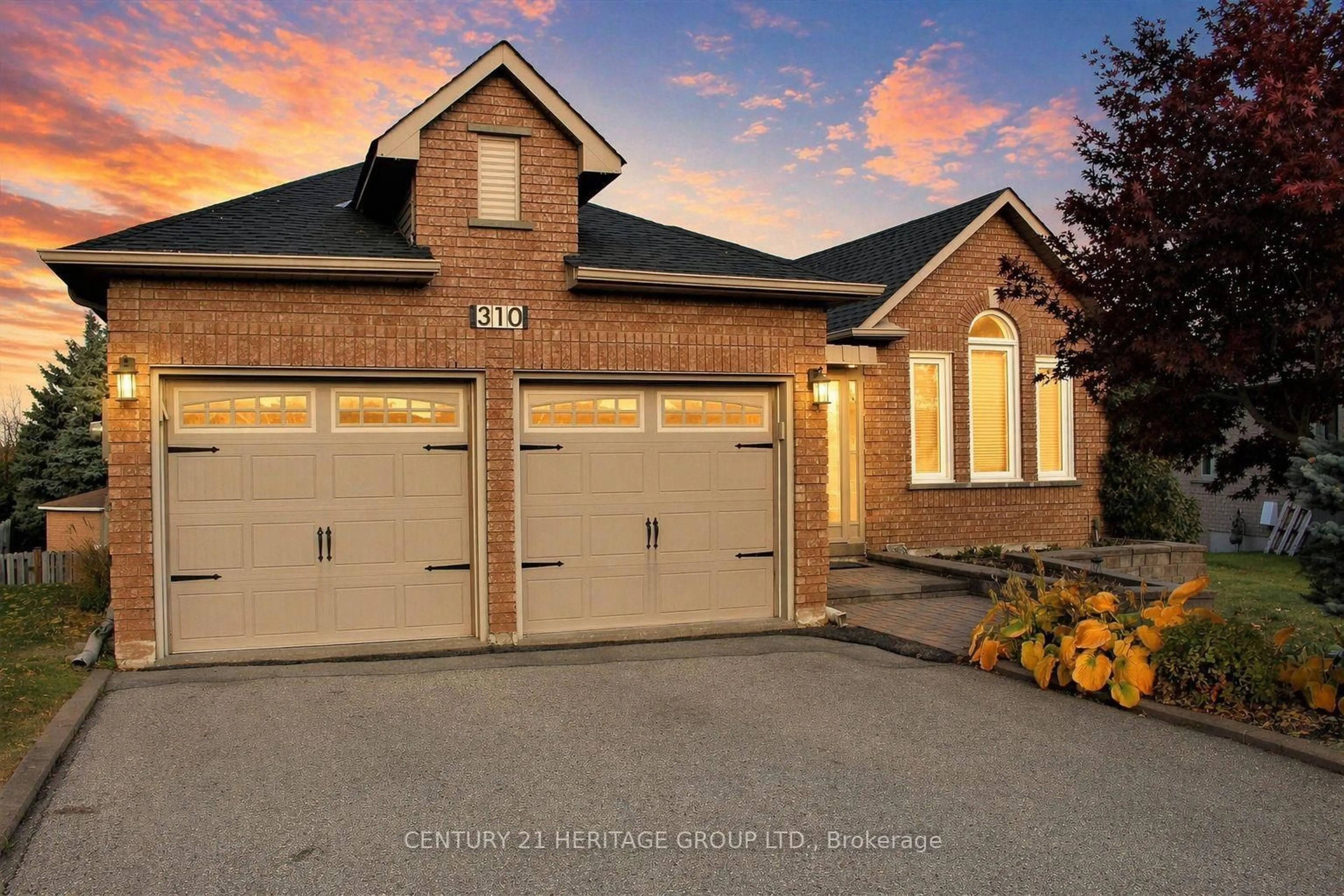 Home with brick exterior material, street for 310 Chambers Cres, Newmarket Ontario L3X 1T2