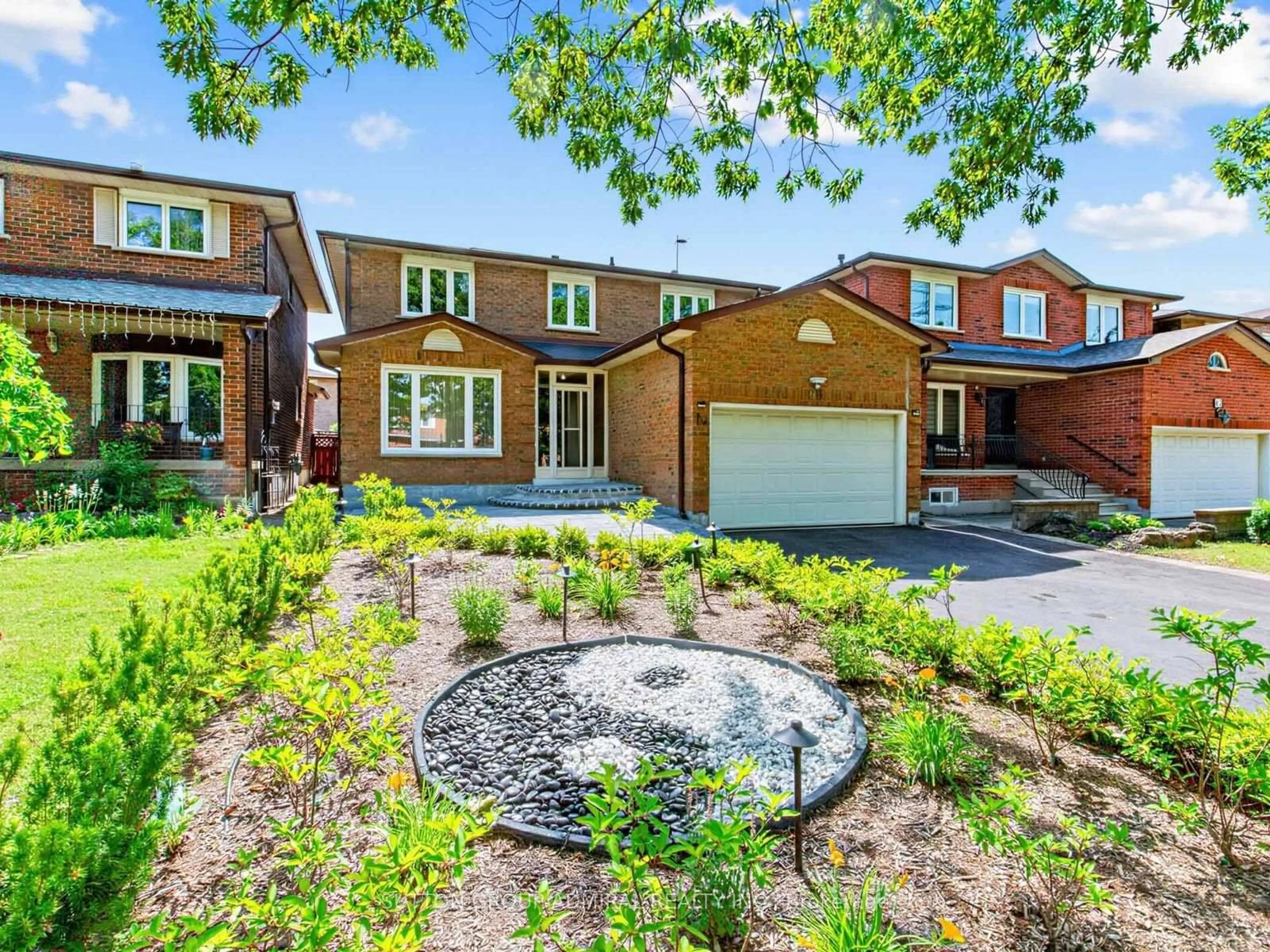 Home with brick exterior material, street for 69 Anthony Lane, Vaughan Ontario L4K 3L1
