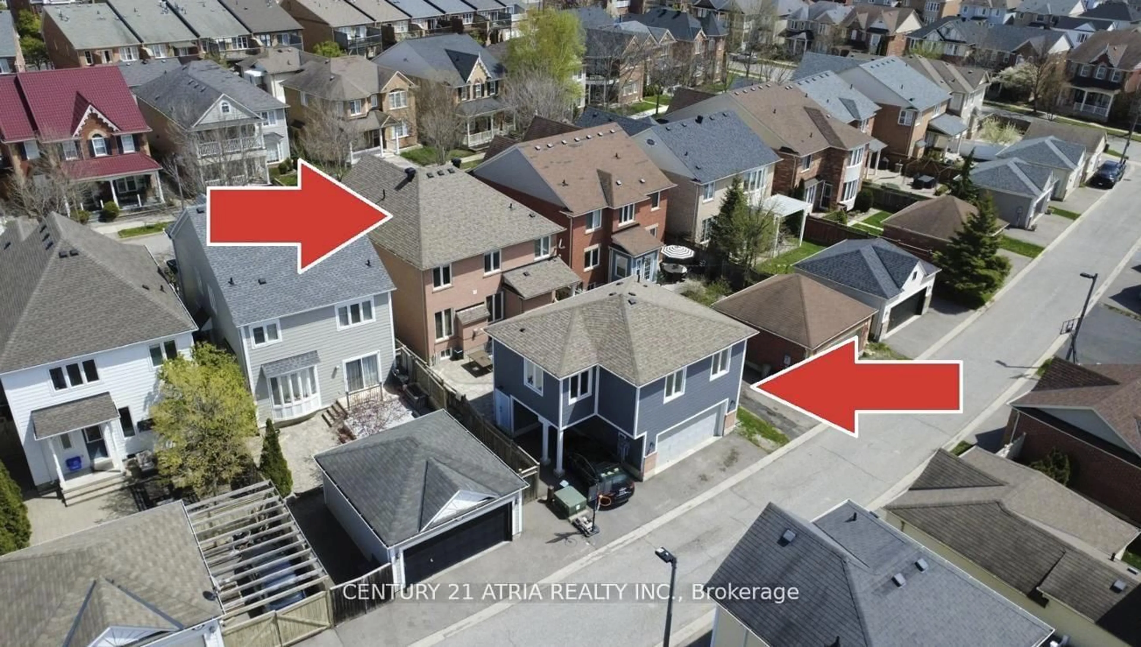 A pic from outside/outdoor area/front of a property/back of a property/a pic from drone, street for 16 Peony St, Markham Ontario L6B 1K9