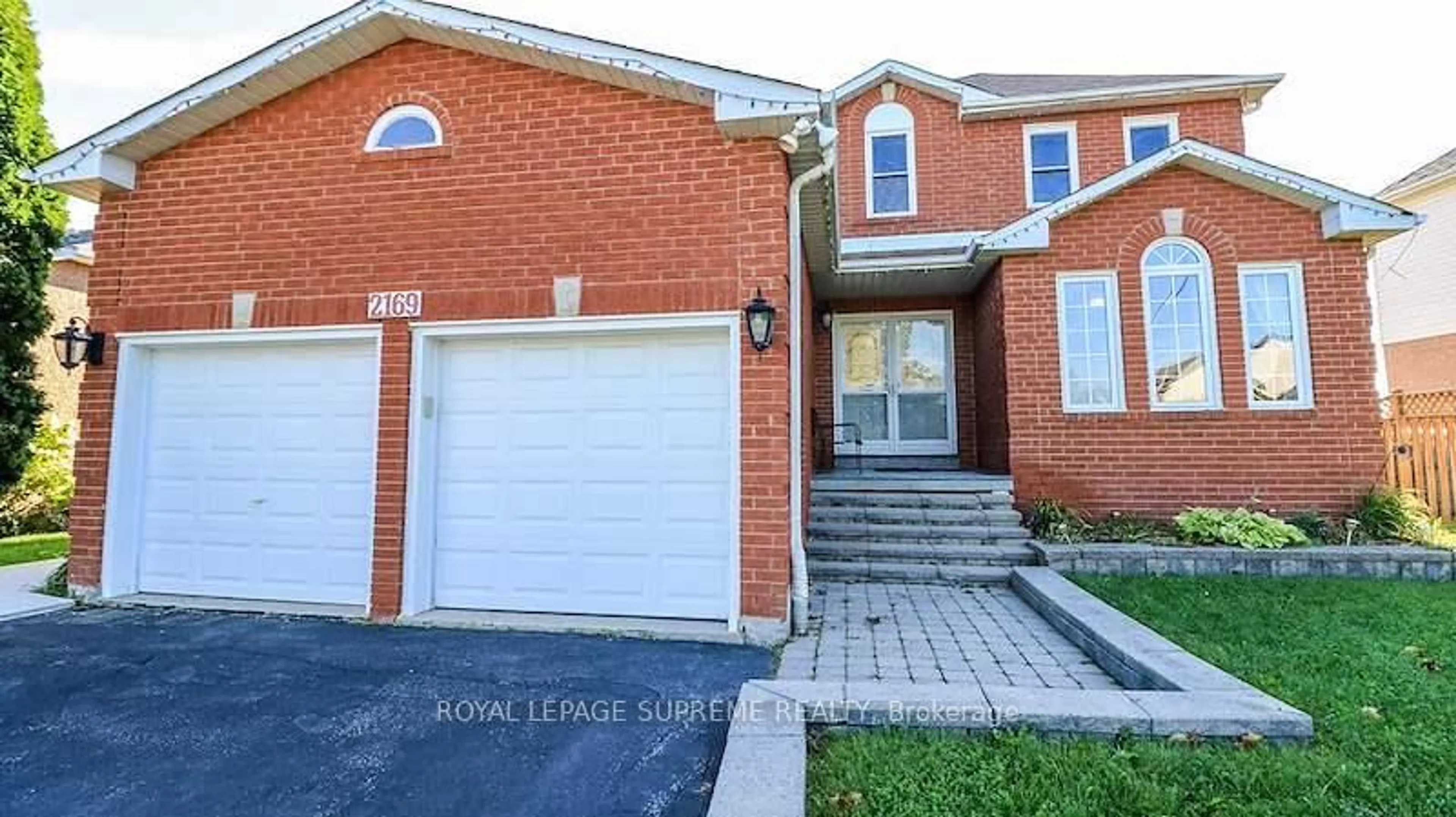 Home with brick exterior material, street for 2169 Jans Blvd, Innisfil Ontario L9S 1Y4
