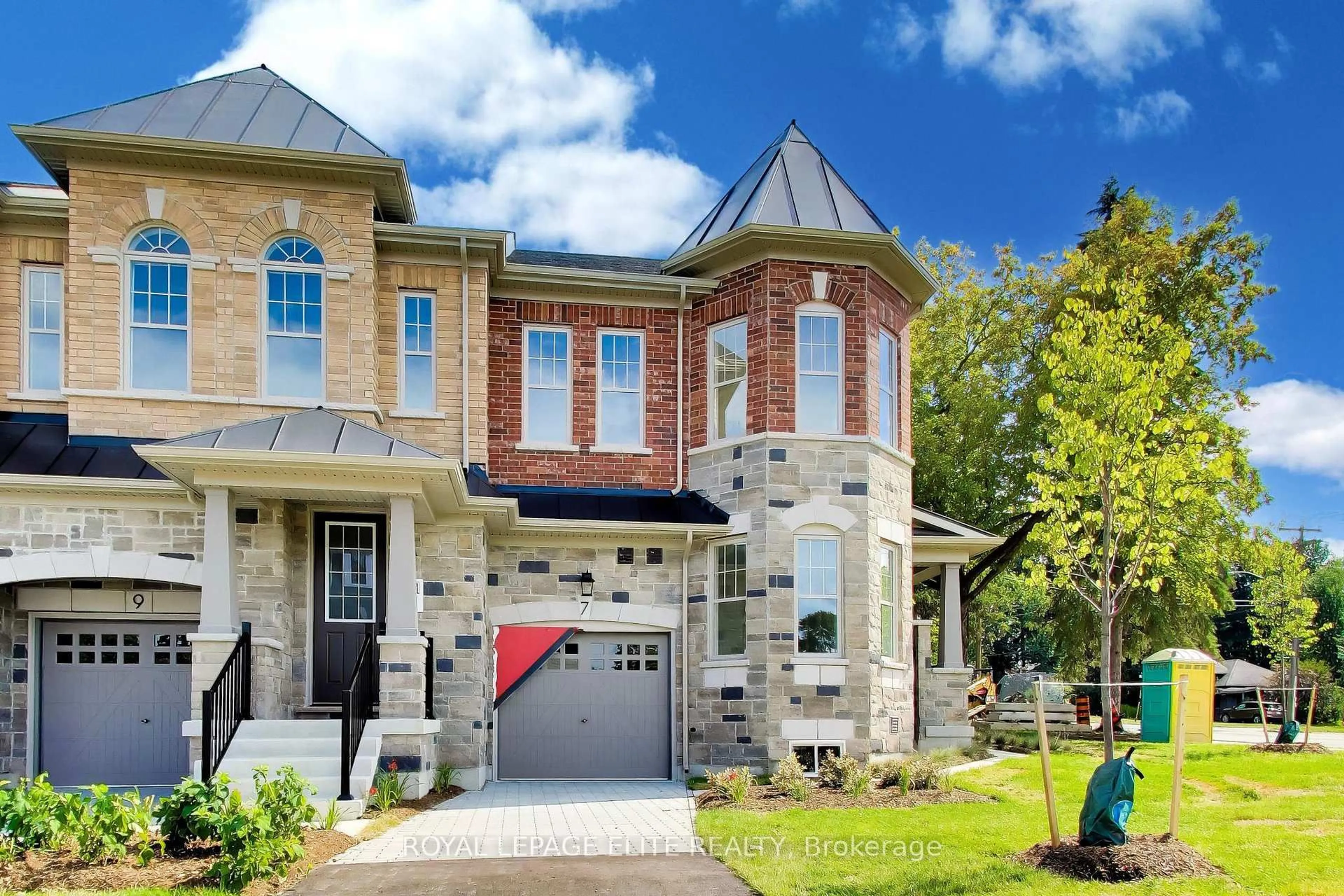 Home with brick exterior material, street for 7 Dennison St, King Ontario L7B 1G2