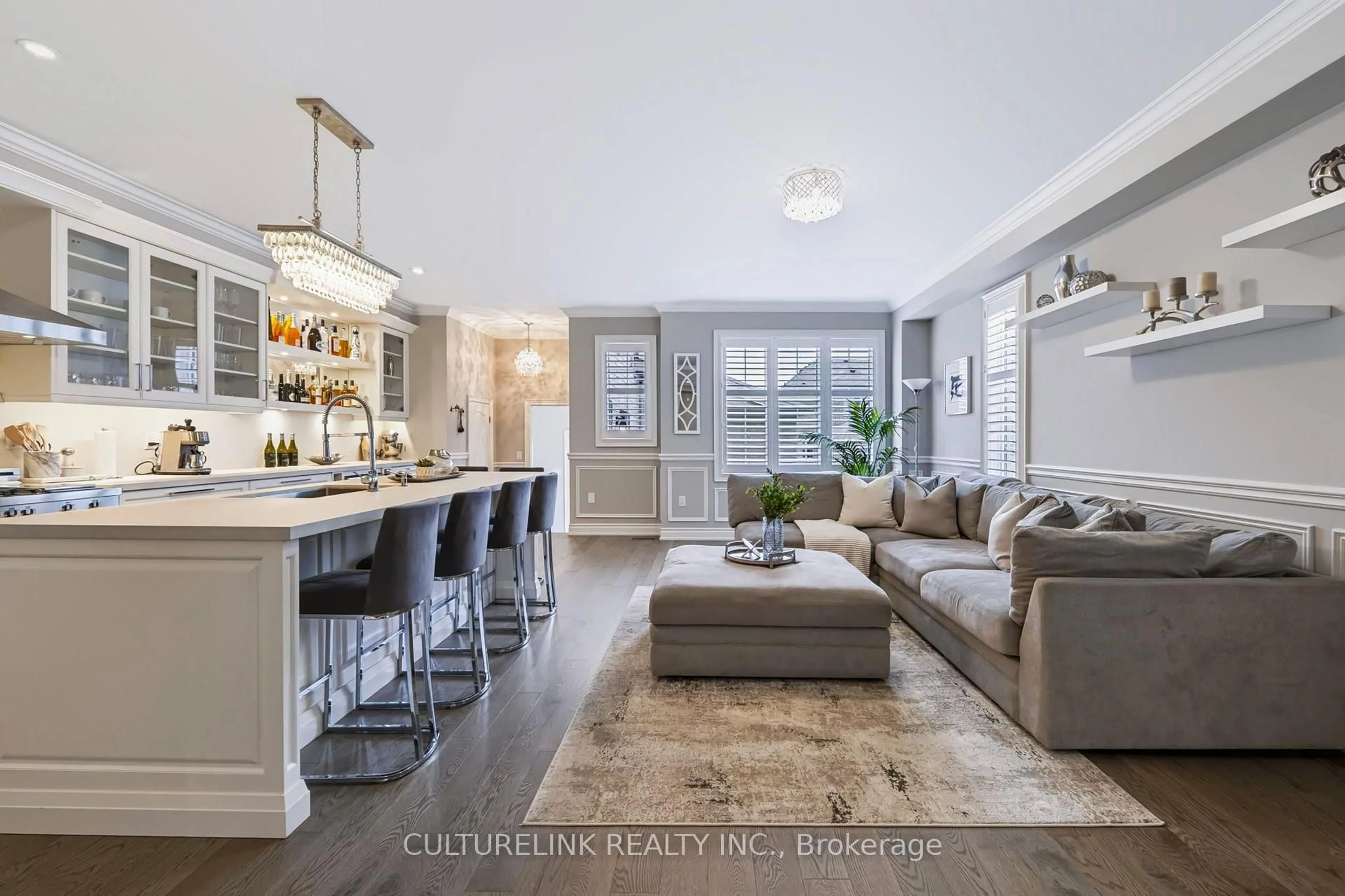 Open concept kitchen, unknown for 89 Sharonview Cres, East Gwillimbury Ontario L9N 0S5